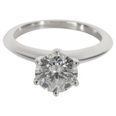 Tiffany 
Co. Anello di fidanzamento con diamanti tondi e brillanti da 1.28 carati