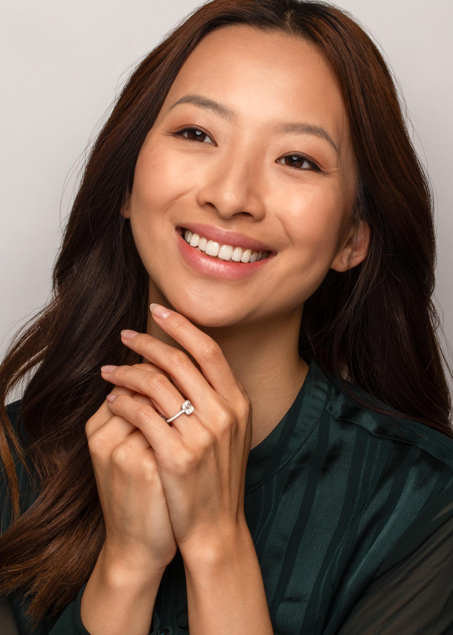 Anillo solitario de diamantes 