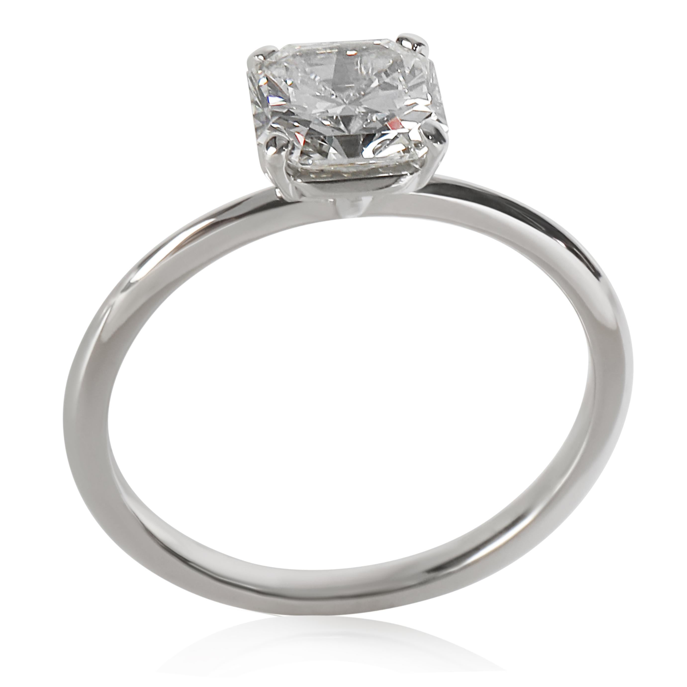 Tiffany & Co. 1,3 ct Taglio ad angolo con diamante taglio quadrato Tiffany True Solitaire

DETTAGLI PRIMARI
SKU: Z148348
Titolo dell'elenco: Tiffany & Co. 1,3 ct Taglio Angolato Quadrato Diamante Tiffany True Solitaire
Descrizione delle condizioni: