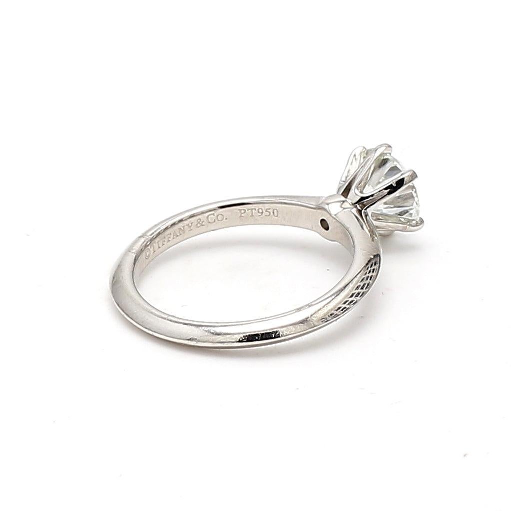 Tiffany & Co 1.30 Carat Round Brilliant H VS2 Diamond Platinum Engagement Ring In Good Condition For Sale In New York, NY