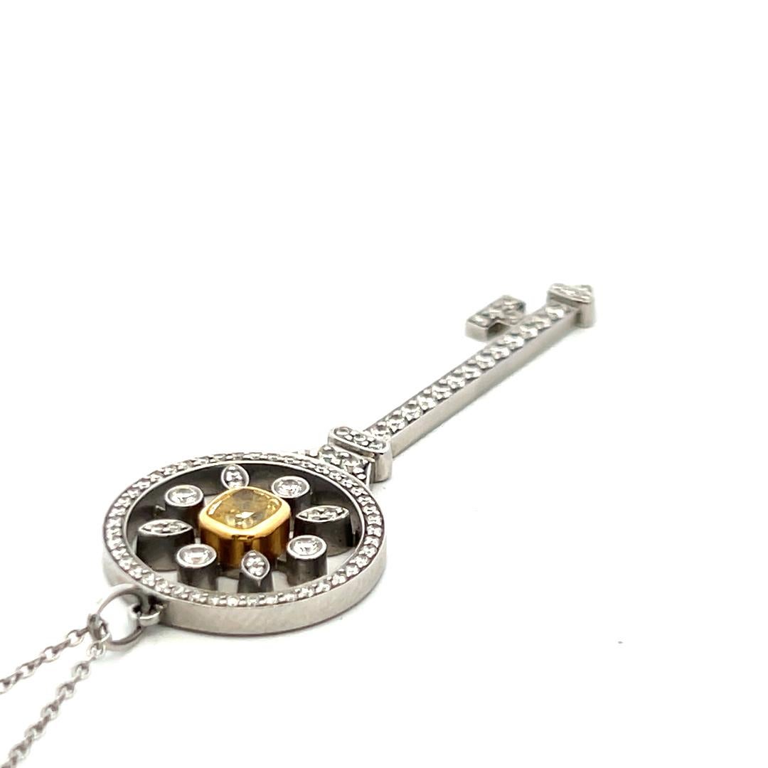 Tiffany & Co. Collana con ciondolo a forma di chiave in platino e diamante da 1,33 carati in vendita 7