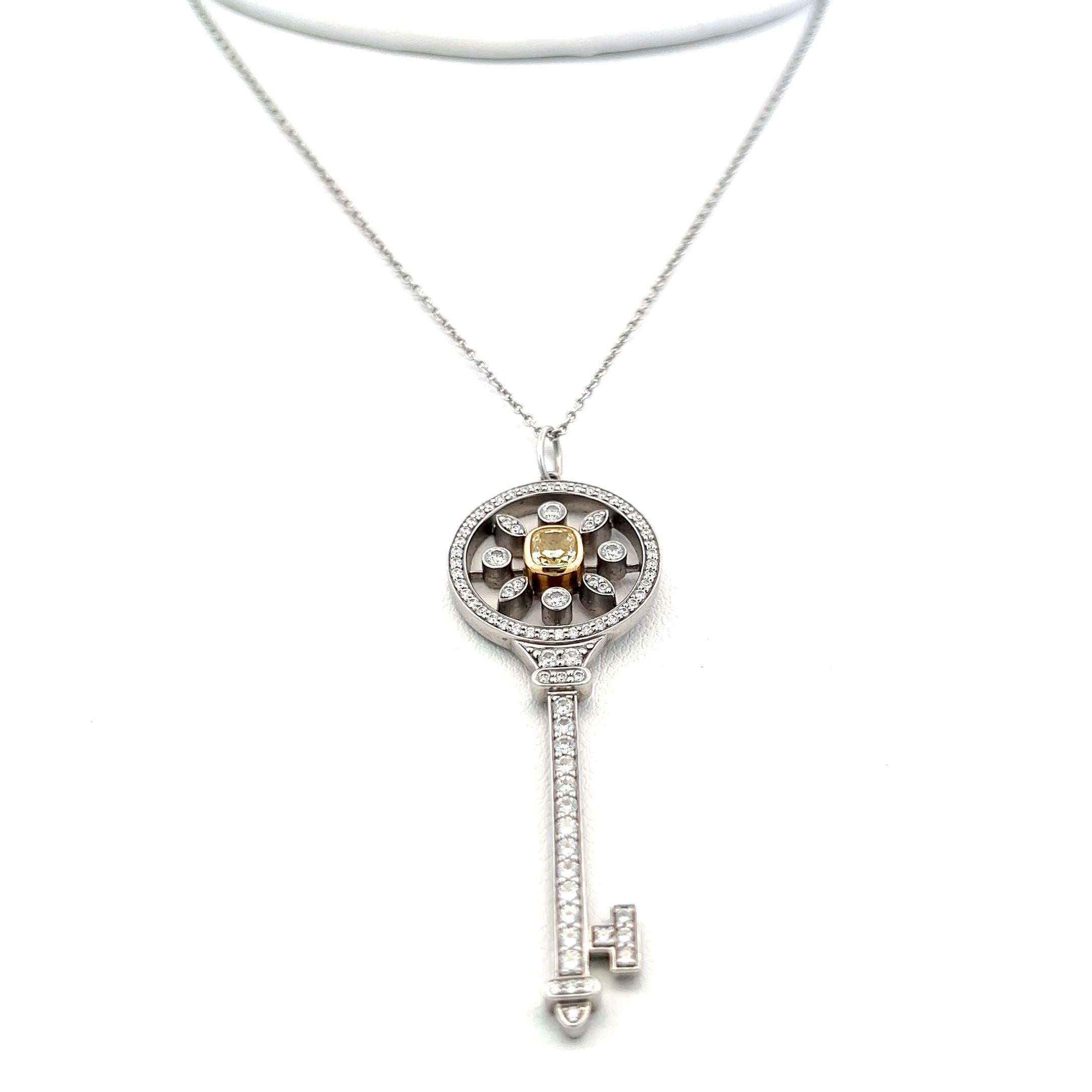 Donna Tiffany & Co. Collana con ciondolo a forma di chiave in platino e diamante da 1,33 carati in vendita