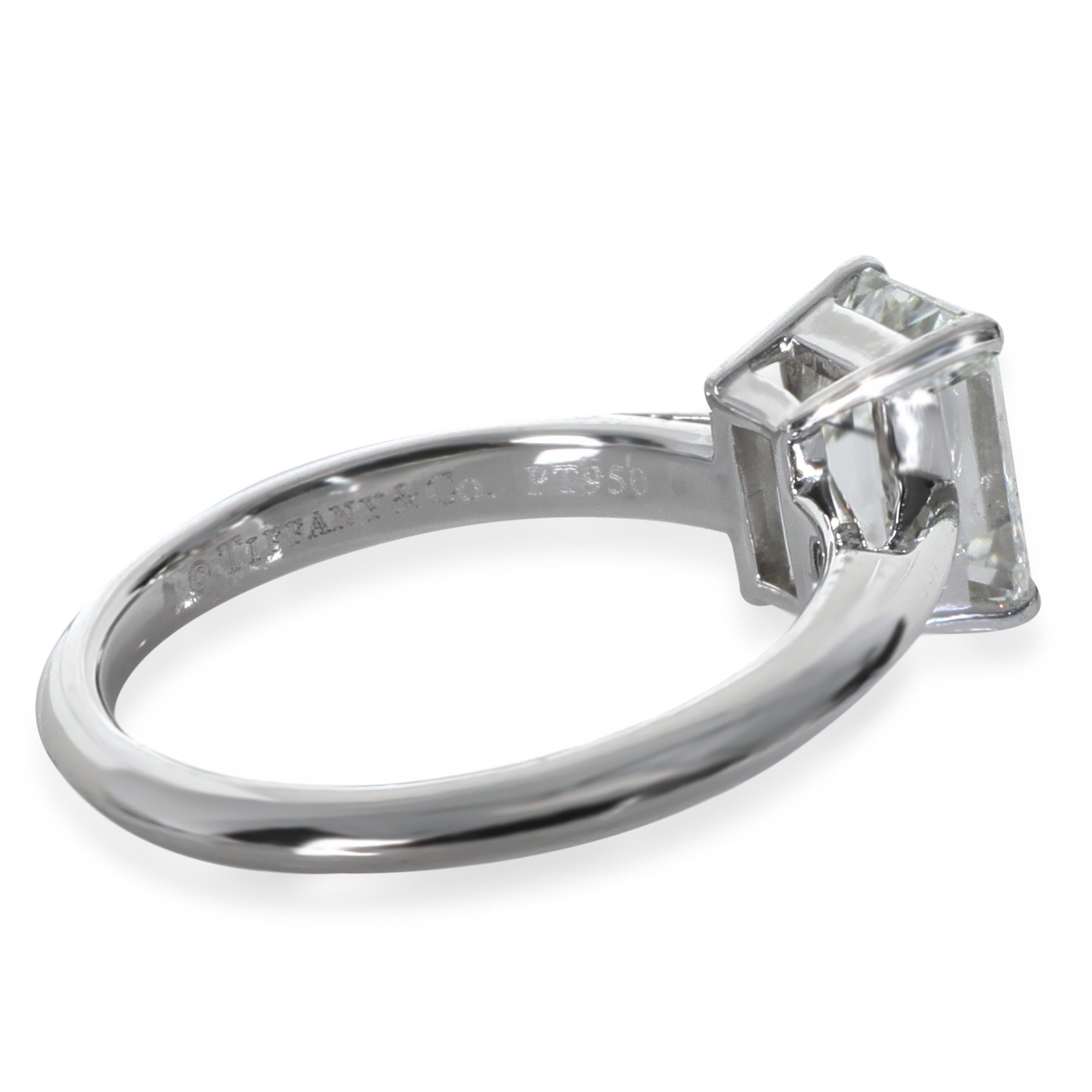 Anillo de compromiso de diamantes esmeralda de 1,33 ct Tiffany & Co.

DETALLES PRINCIPALES
SKU: Z147548
Título del listado: Anillo de compromiso de diamantes esmeralda de 1,33 ct de Tiffany & Co.
Descripción del estado: Se vende por 19000 USD. En