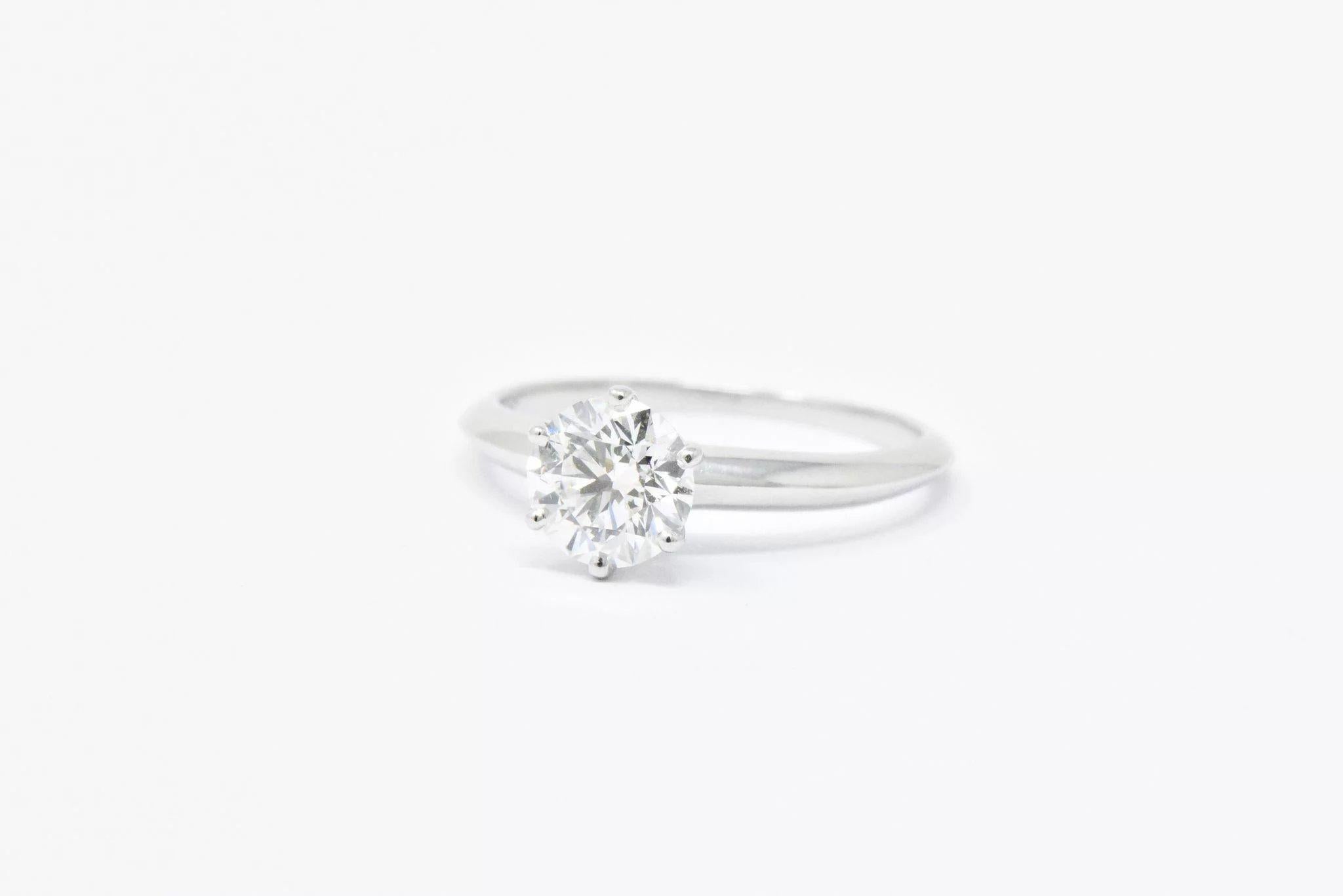 Modern Tiffany & Co. 1.35 Carat Diamond and Platinum Solitaire Engagement Ring