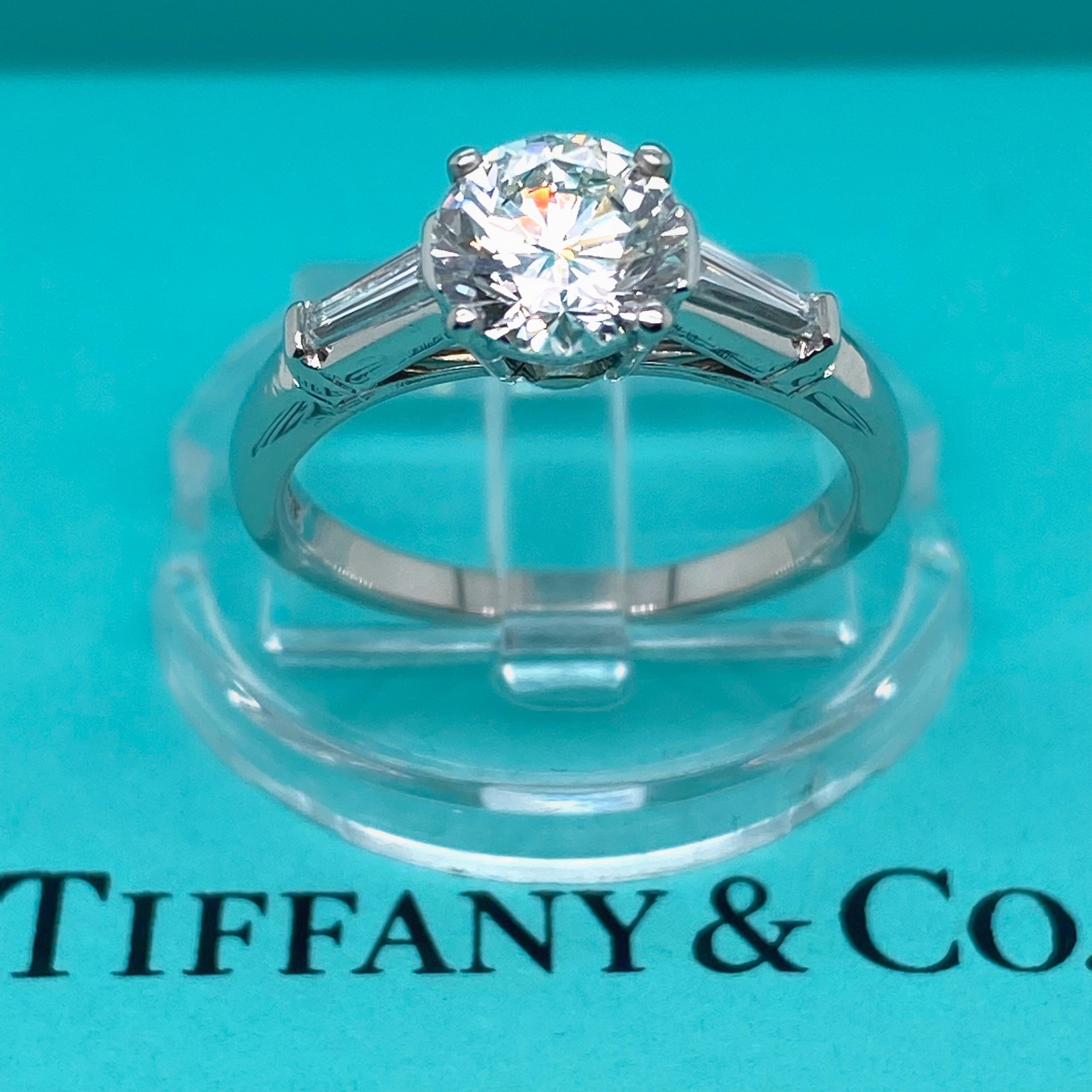 Tiffany & Co 1.36 Tcw Round Diamond with Baguette Side Stones Engagement Ring In Excellent Condition For Sale In San Diego, CA