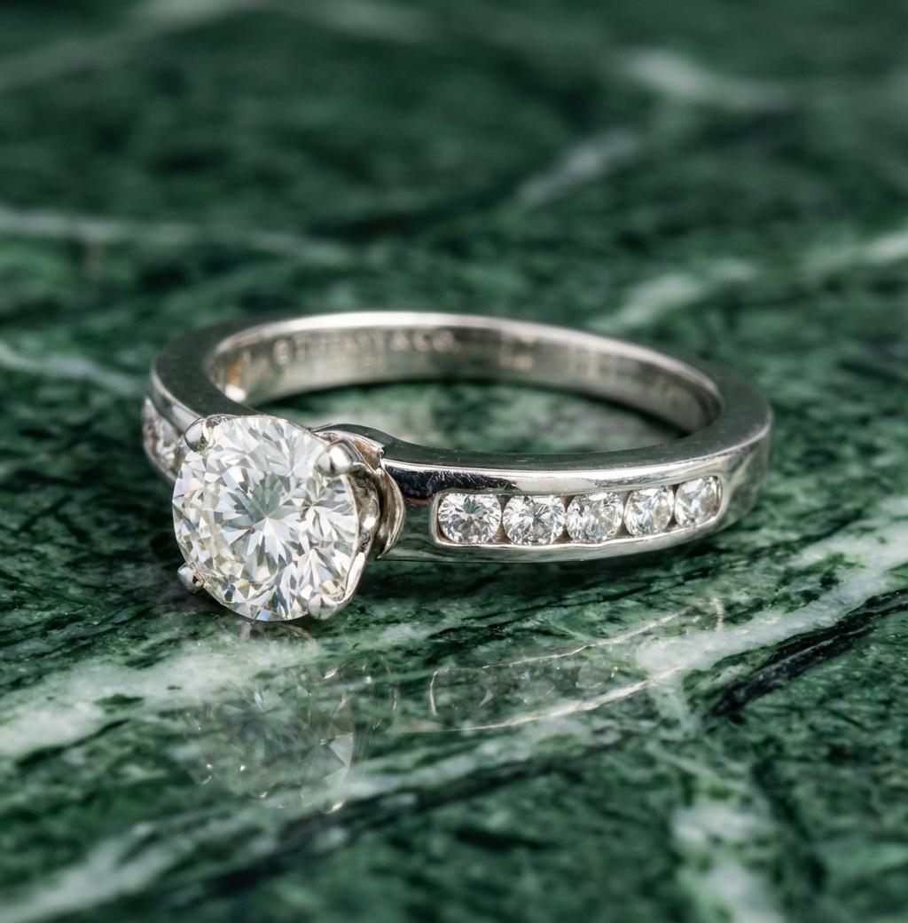 Tiffany & Co. 1.36Carat Certified Round Brilliant Diamond Engagement Ring In Excellent Condition For Sale In Chicago, IL