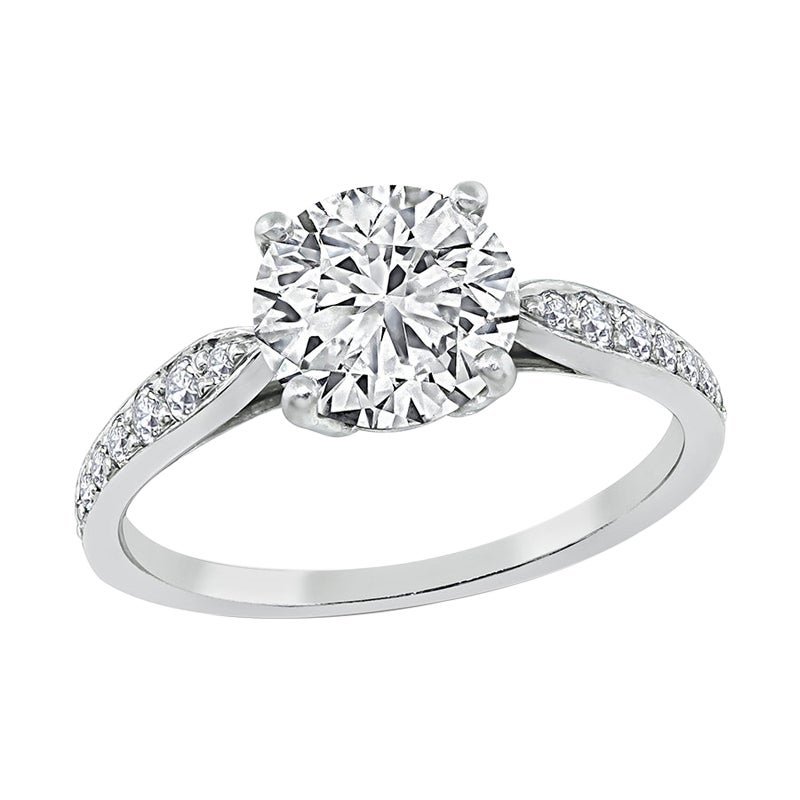 Anillo de compromiso de diamantes de 1,36 ct Tiffany & Co. en venta