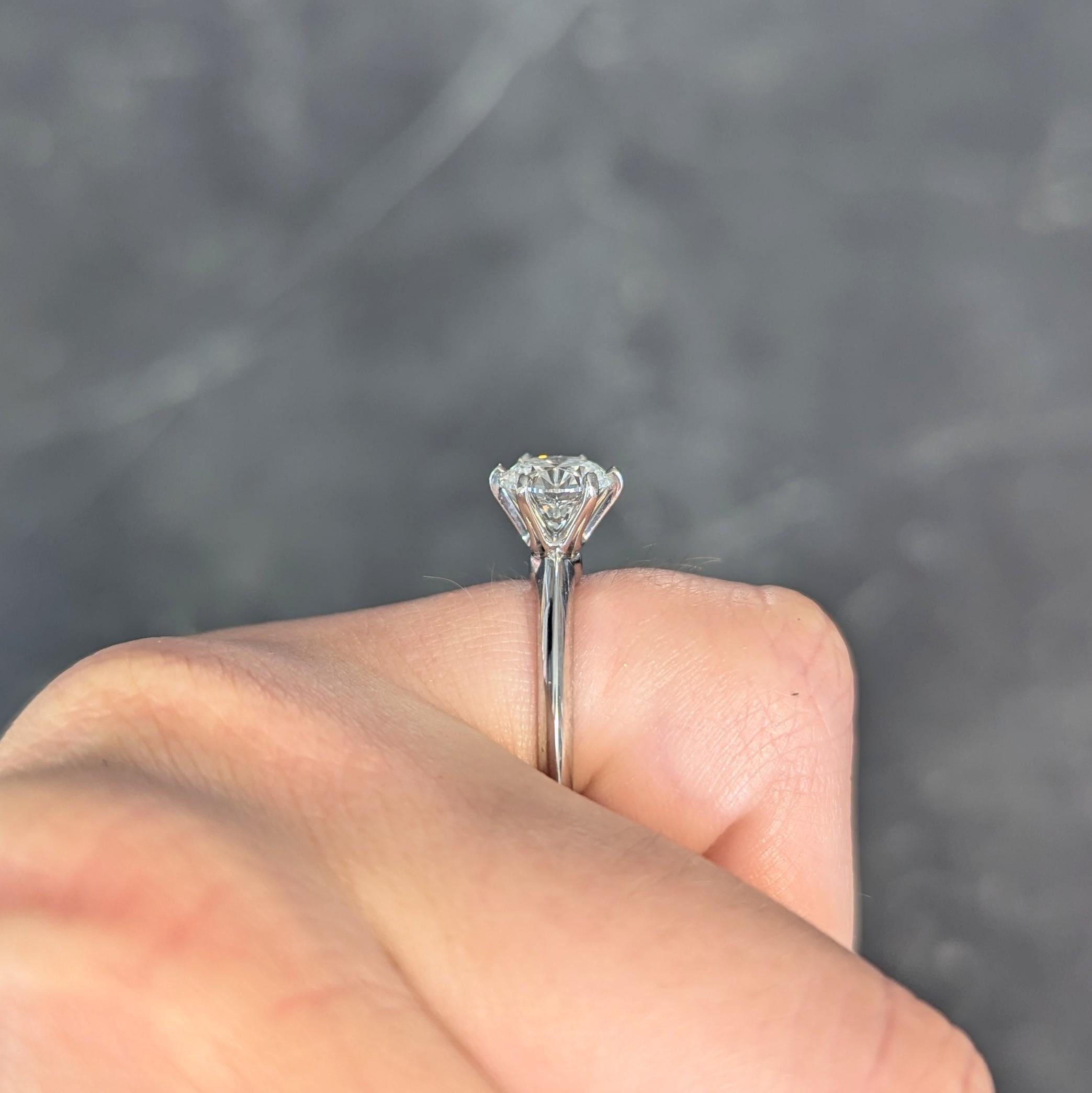 Tiffany & Co. Anello di fidanzamento solitario in platino con diamante tondo e brillante da 1,38 CTW in vendita 11