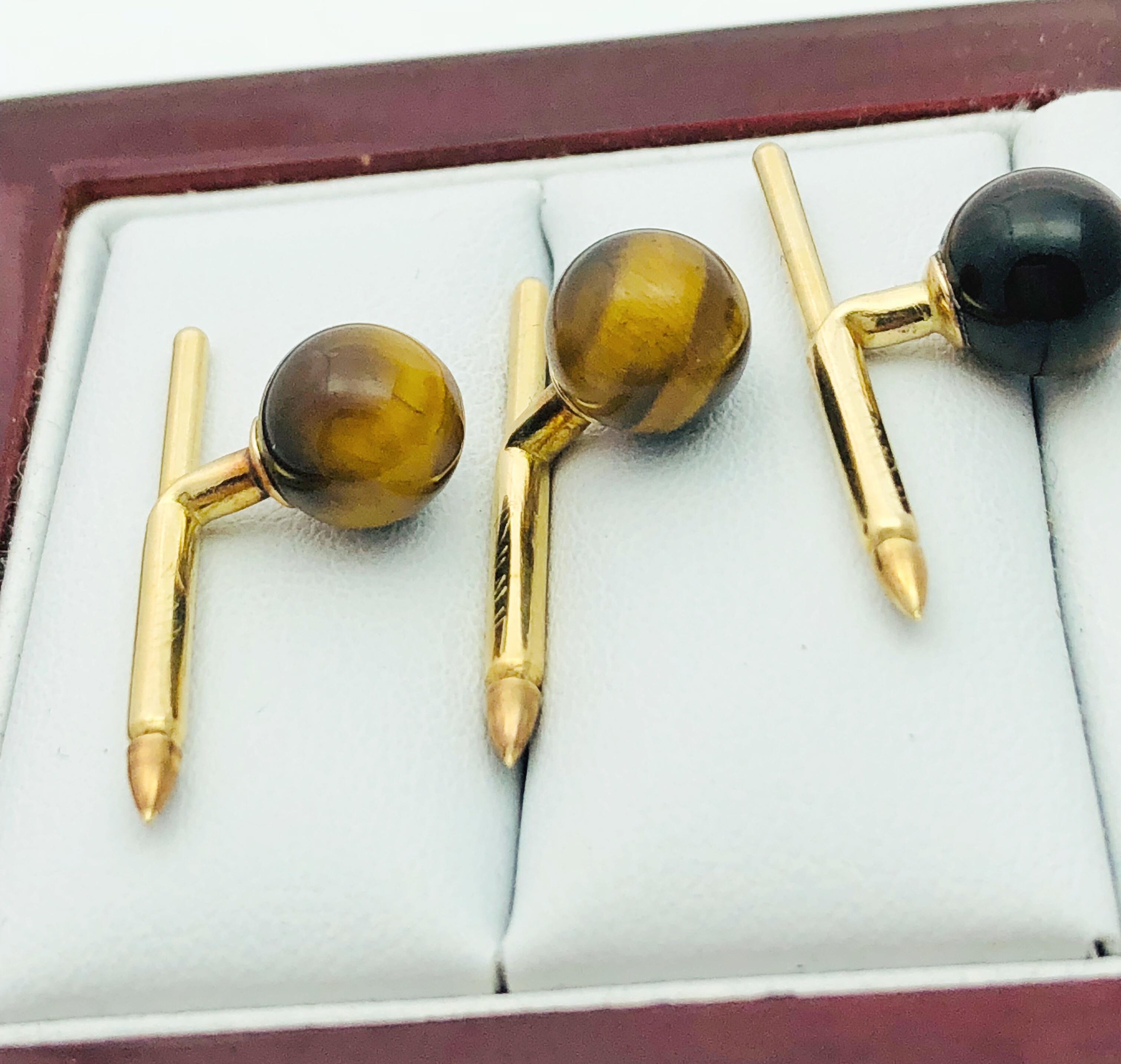 Tiffany & Co. 14 Karat Gold and Tiger's Eye Cufflink and Stud Tuxedo Set in Box In Excellent Condition In Birmingham, AL