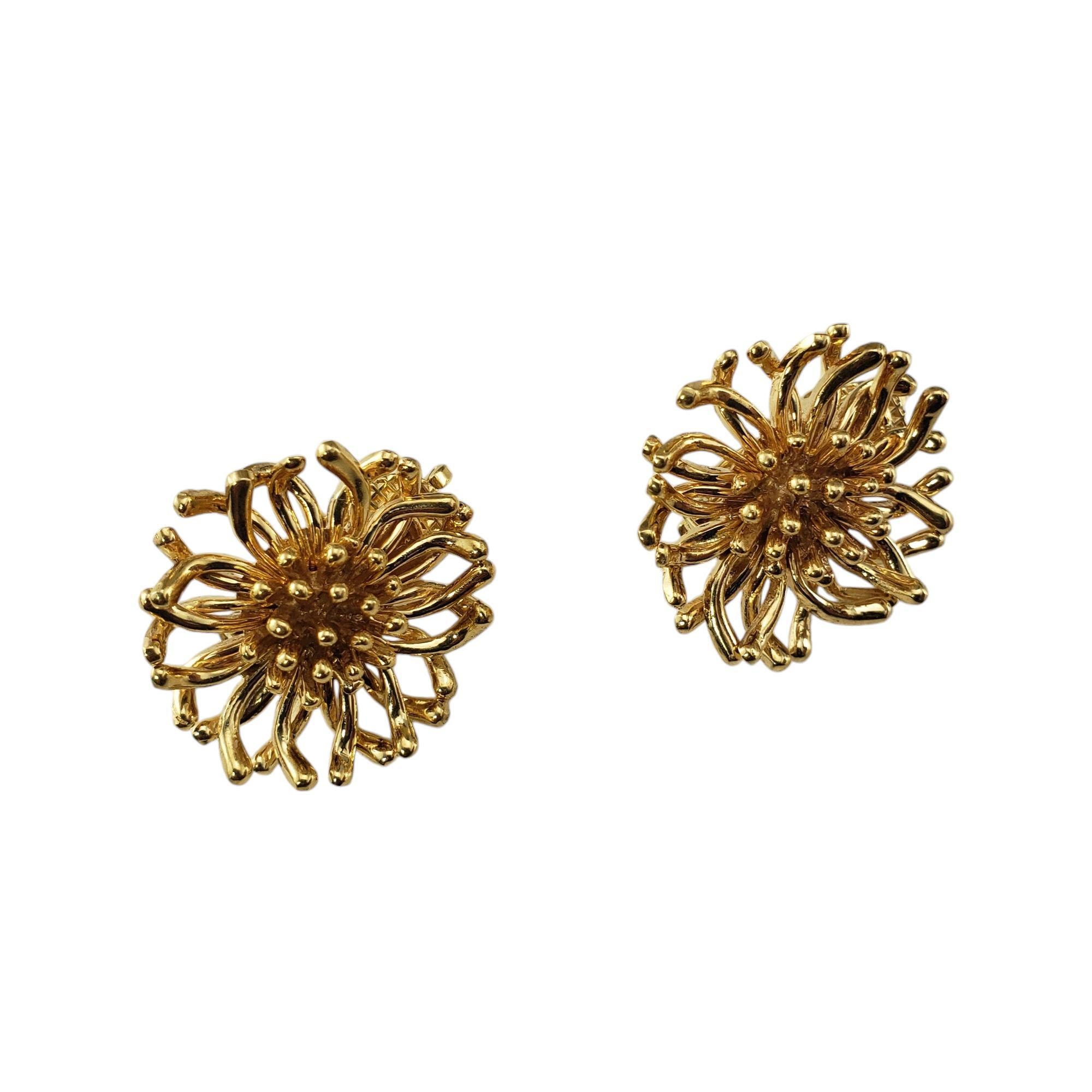 Contemporain Tiffany & Co. Boucles d'oreilles clips en or jaune 14 carats avec anémone #18644 en vente