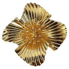 Tiffany & Co. 14 Karat Yellow Gold Dogwood Flower Brooch/Pin #17531