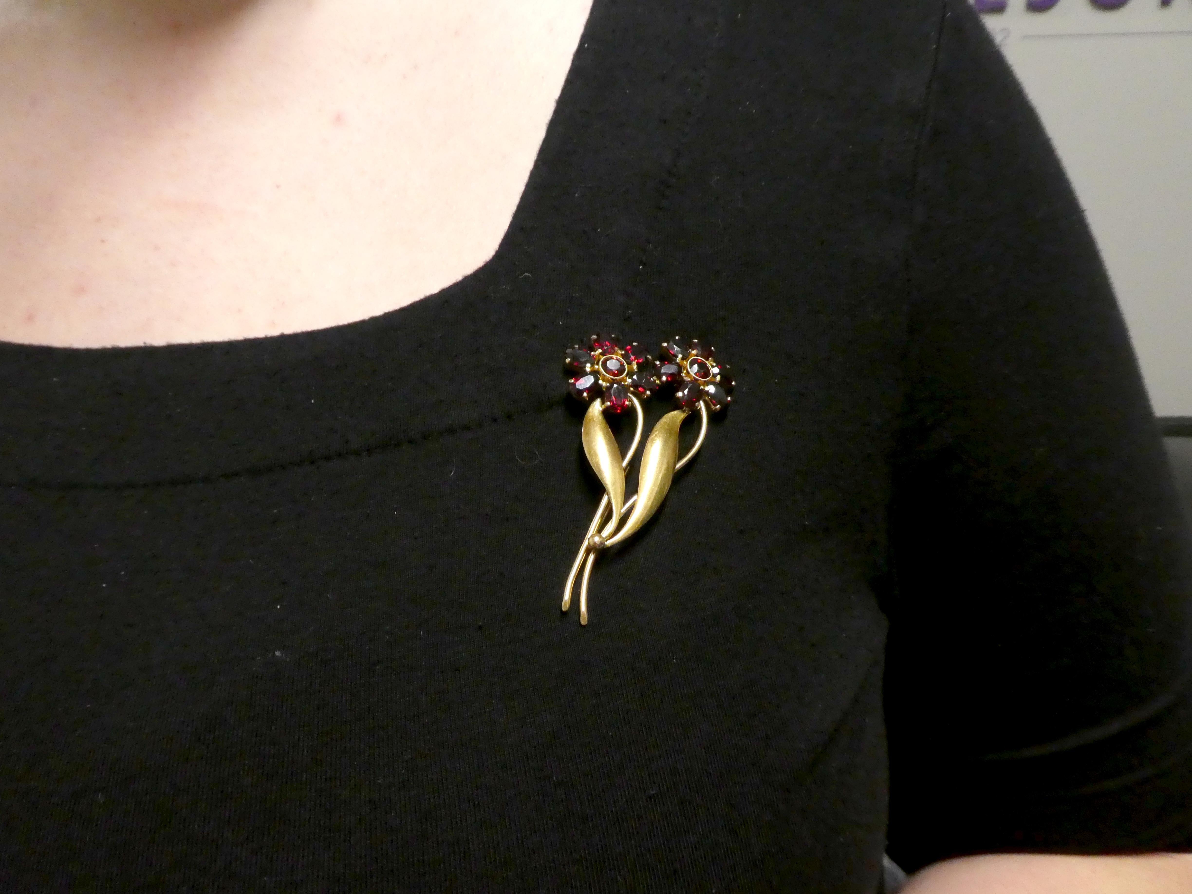 Tiffany & Co. 14 Karat Yellow Gold Garnet Flower Pin Brooch In Fair Condition In  Baltimore, MD