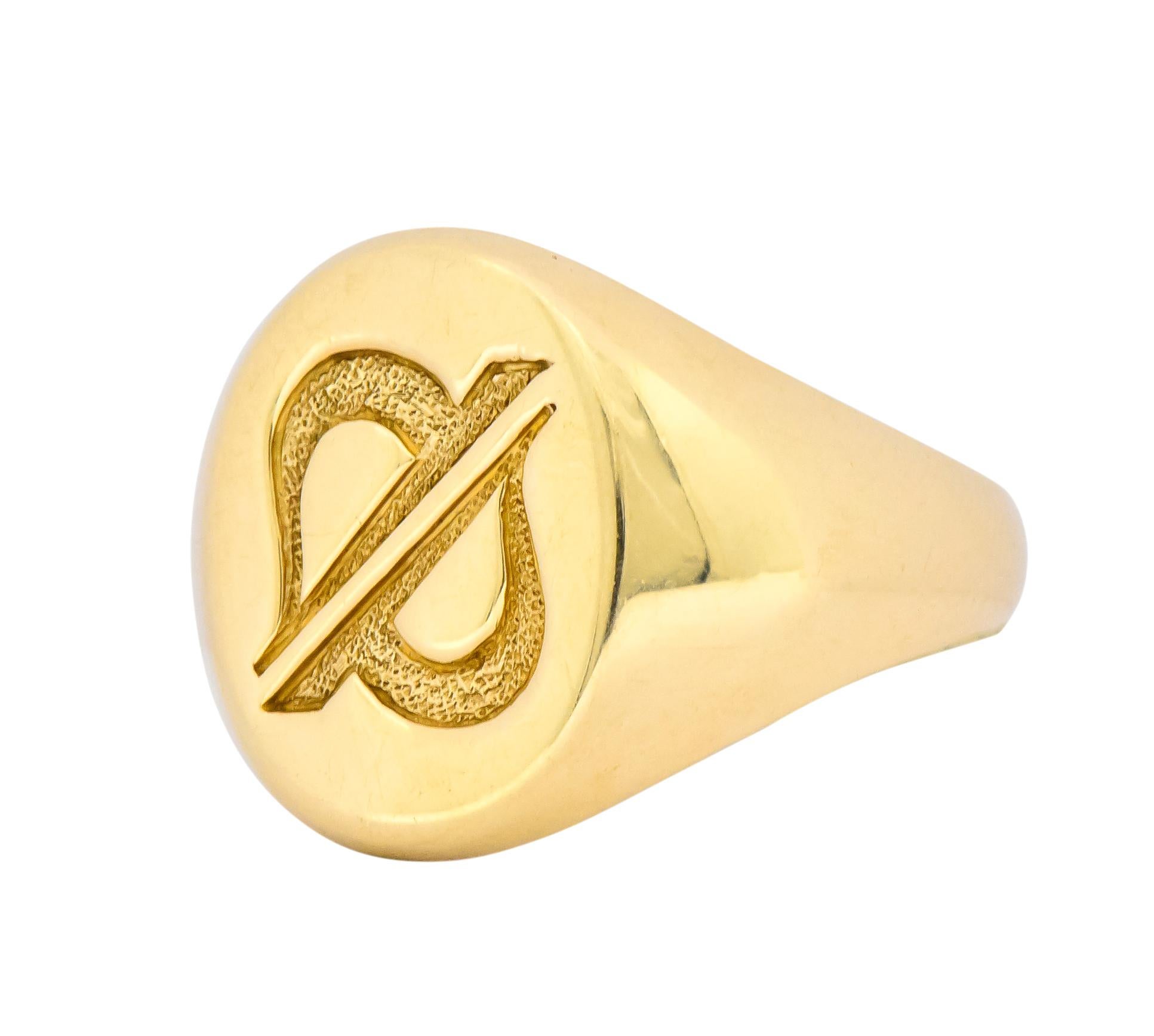 Tiffany & Co. Vintage 14 Karat Gold Unisex Zodiac Cancer Signet Ring In Excellent Condition In Philadelphia, PA