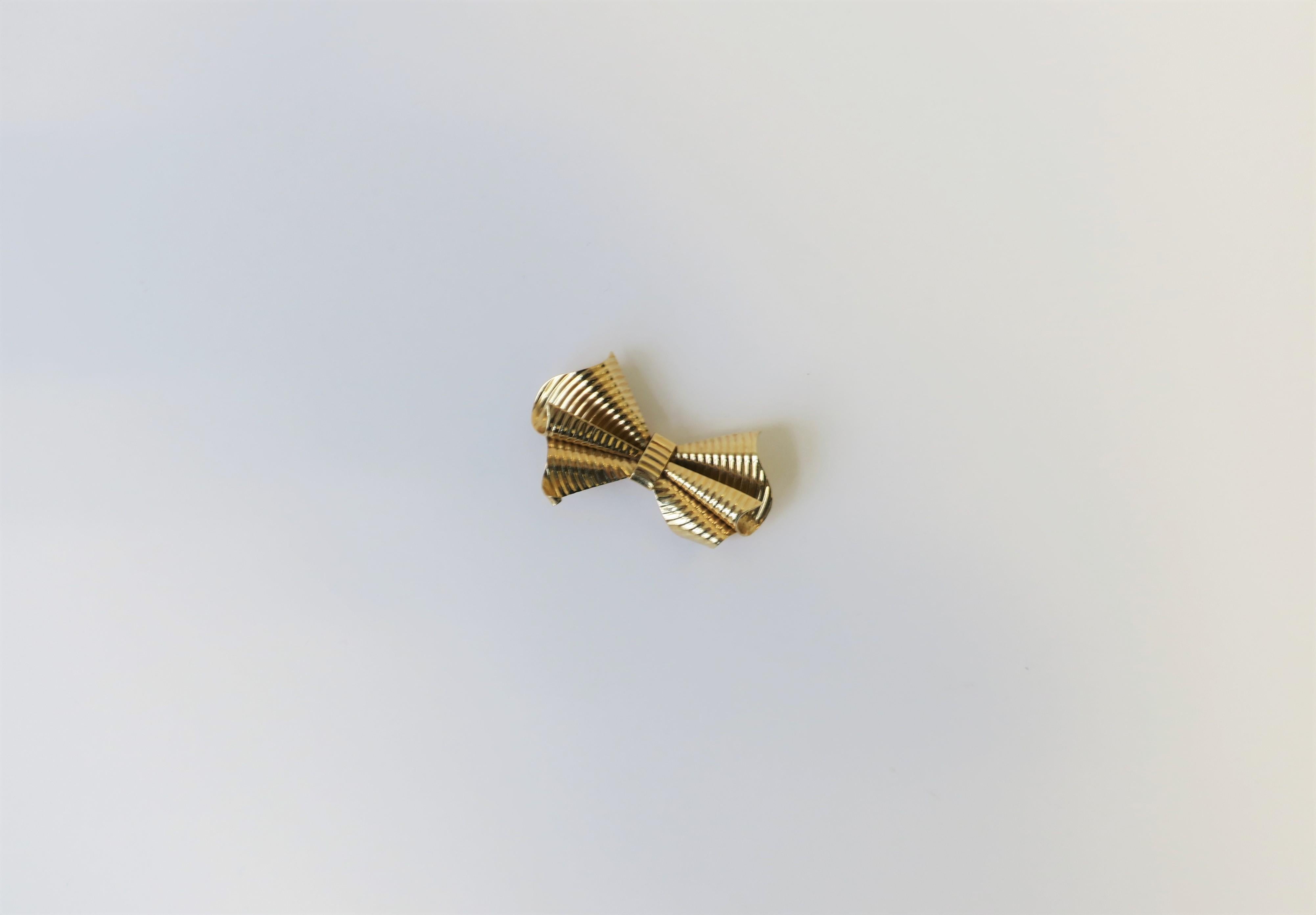 Tiffany & Co. 14-Karat Yellow Gold Bow Pin Brooch 1