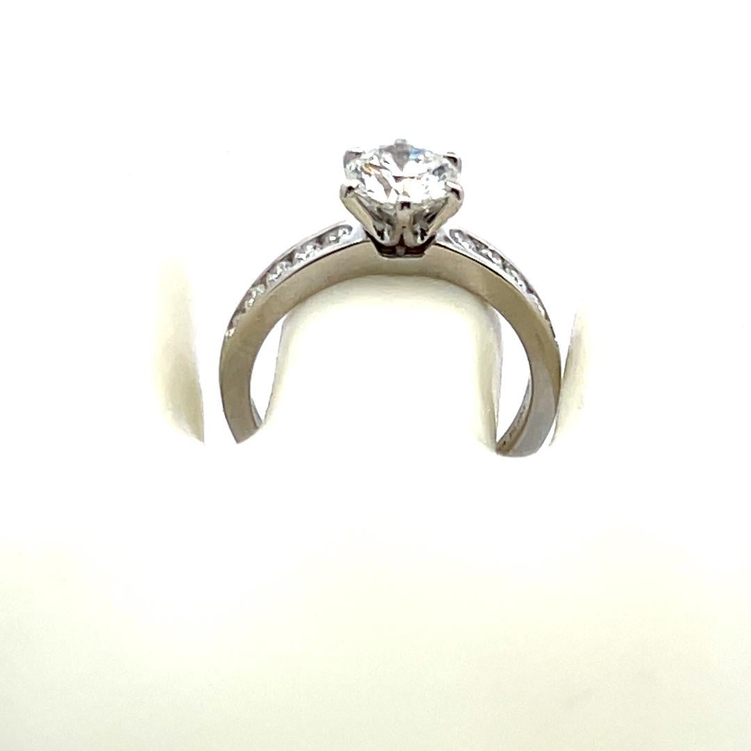 Tiffany & Co 1.49 Carat Round Brilliant Diamond Platinum Engagement Ring For Sale 4