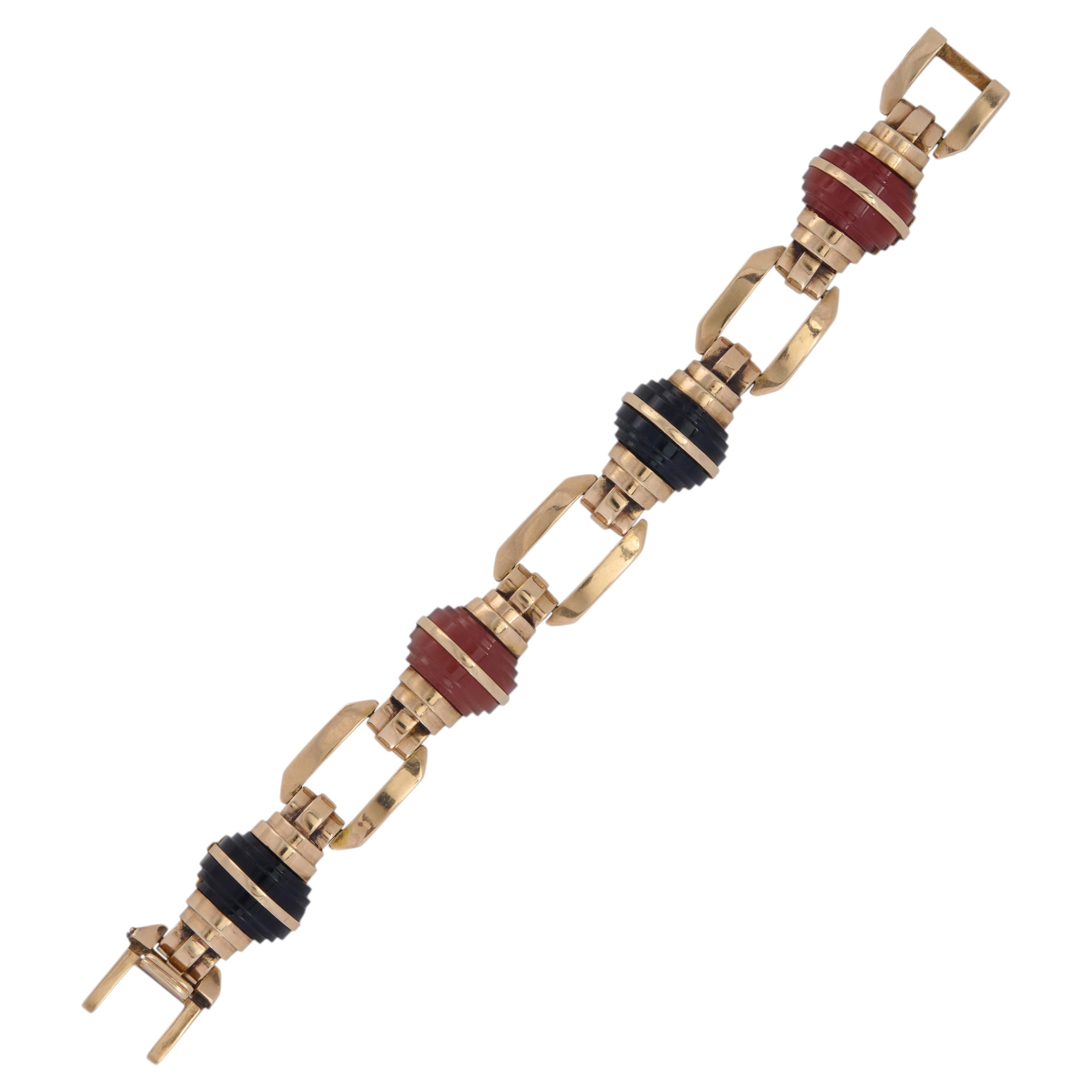 Tiffany & Co. 14K Gold Onyx Carnelian Link Bracelet, 1940s-1950s, USA
