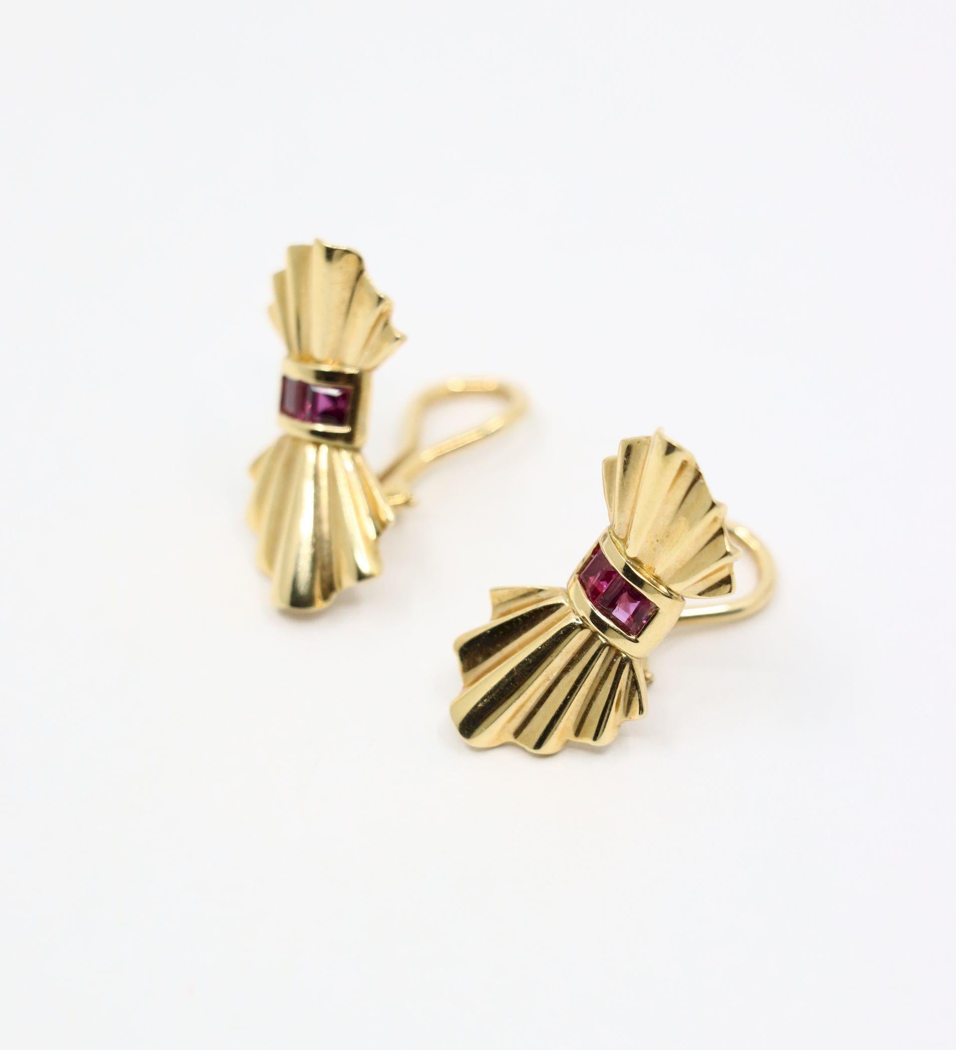 Tiffany & Co. 14K Gold Ruby Bow Clip Earrings & Brooch For Sale 2