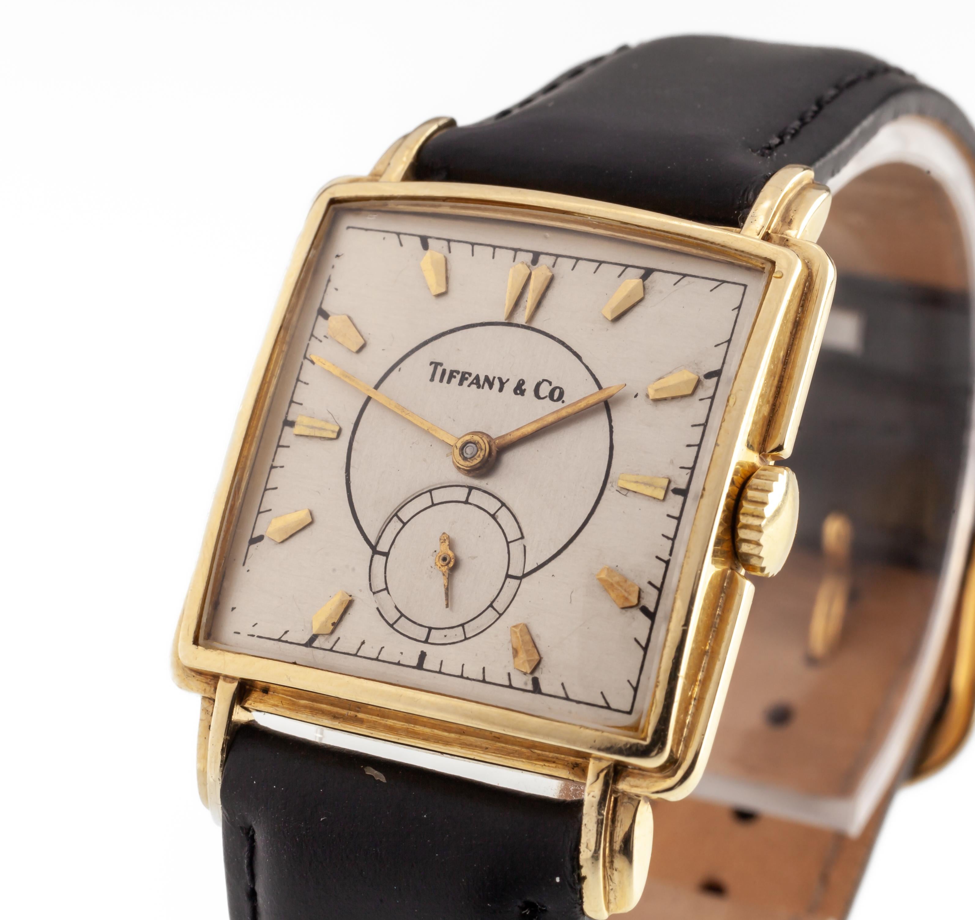 Tiffany & Co. 14k Quadratische Vintage Hand-Winding-Uhr mit Lederband und Schachtel Herren im Angebot