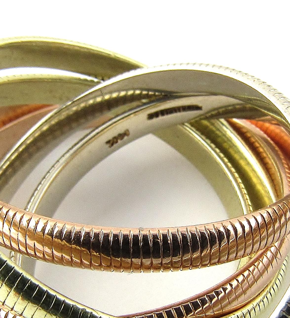Tiffany & Co. 14 Karat Tri-Color Gold Ribbed Double Trinity Roller Ring In Good Condition In Washington Depot, CT