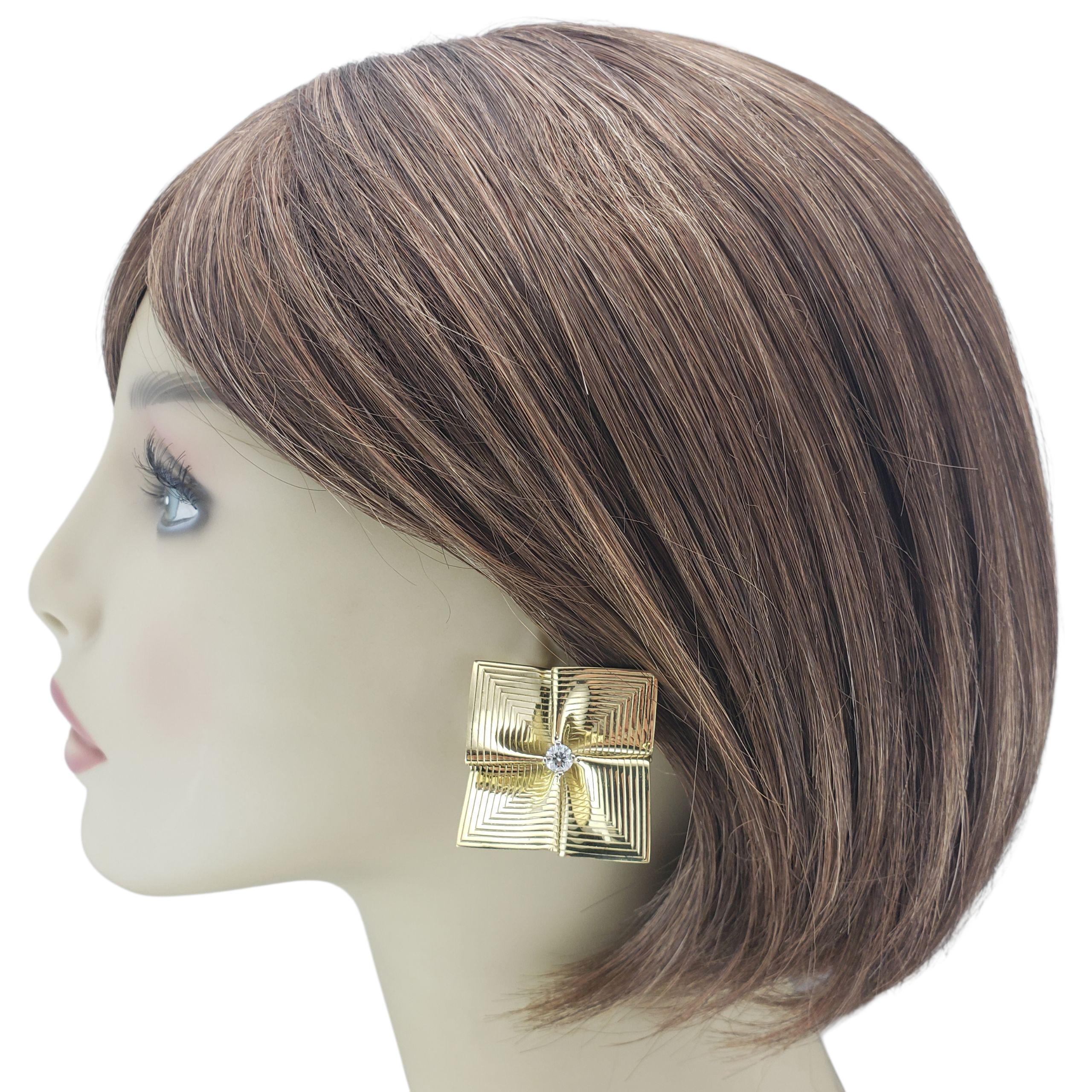 Tiffany & Co. Boucles d'oreilles à pince en or jaune 14K et diamants #22531 en vente 1
