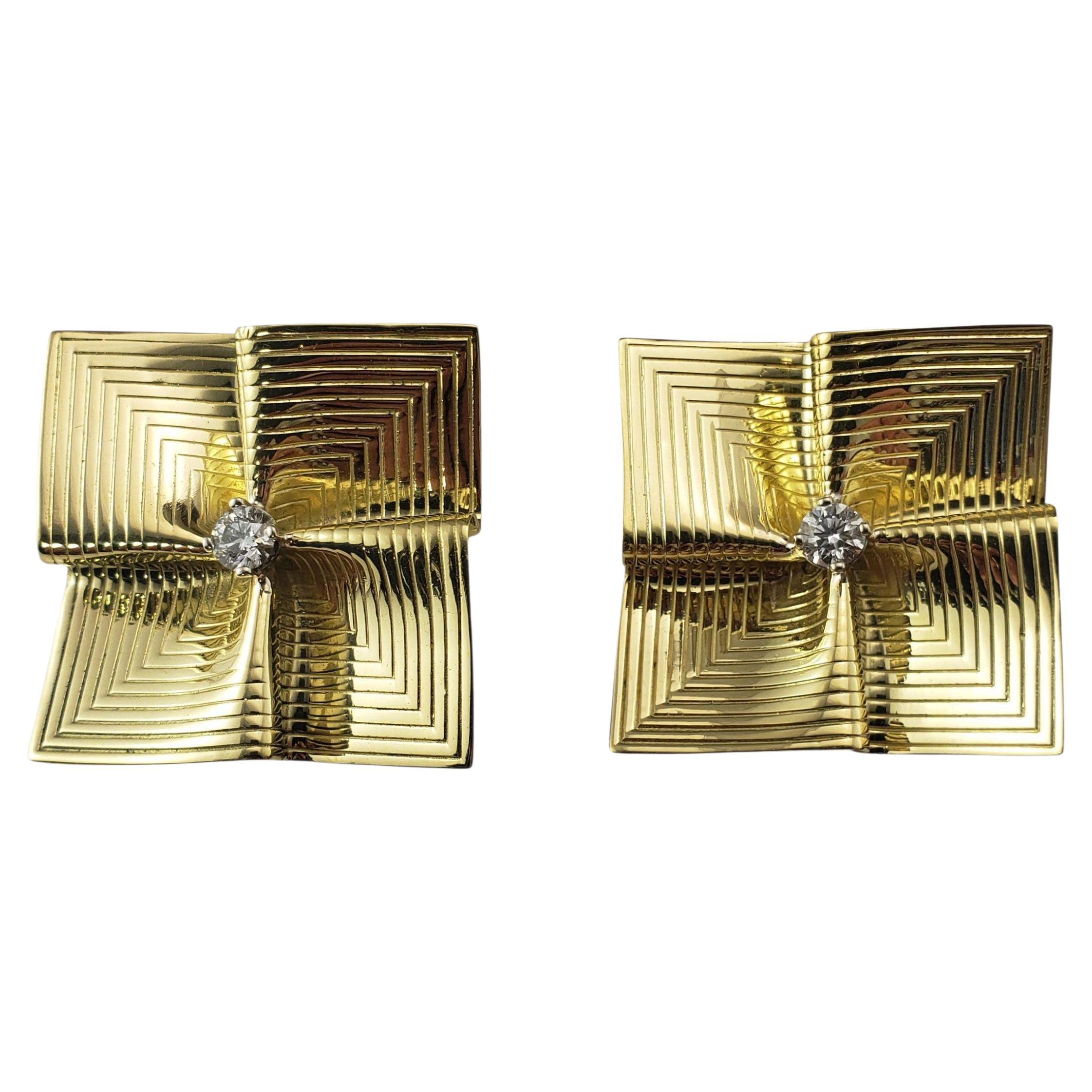 Tiffany & Co. Pendientes de clip acanalados de oro amarillo de 14 quilates y diamantes #22531