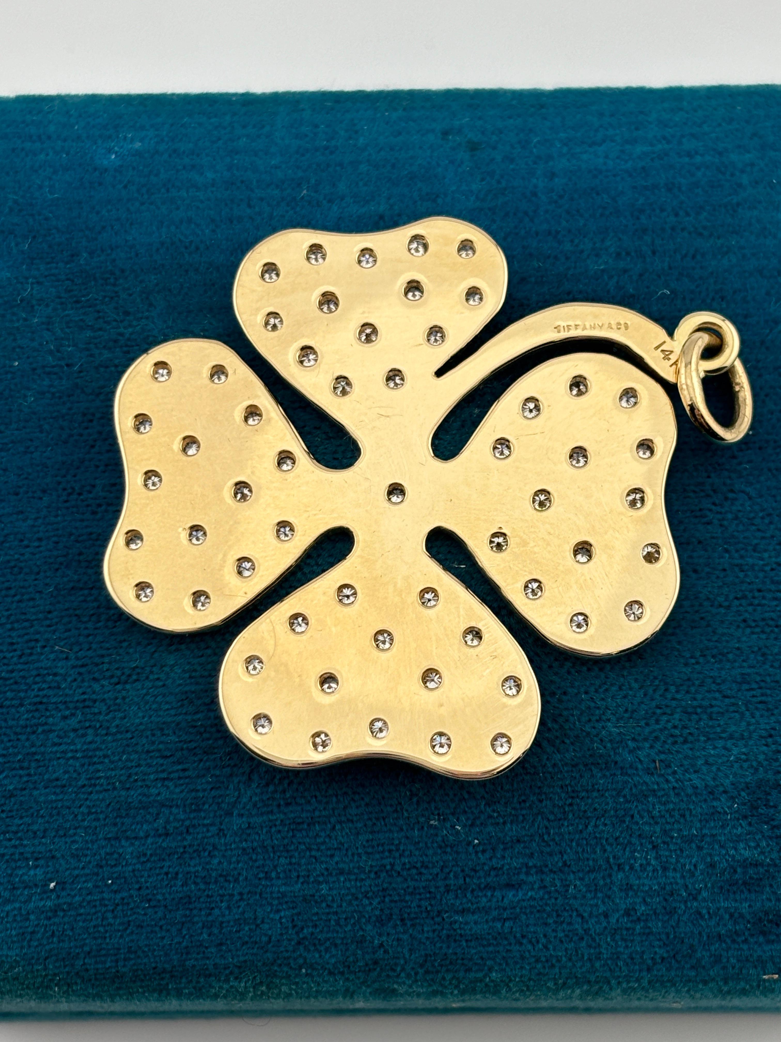 Tiffany & Co. 14k Yellow Gold Diamond 4 Leaf Clover Pendant In Good Condition In Bernardsville, NJ