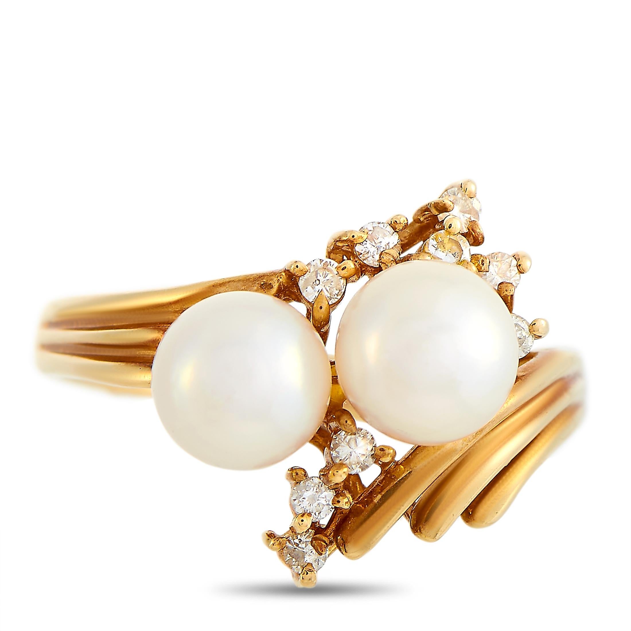 Women's Tiffany & Co. 14 Karat Yellow Gold Diamond and Pearl Ring
