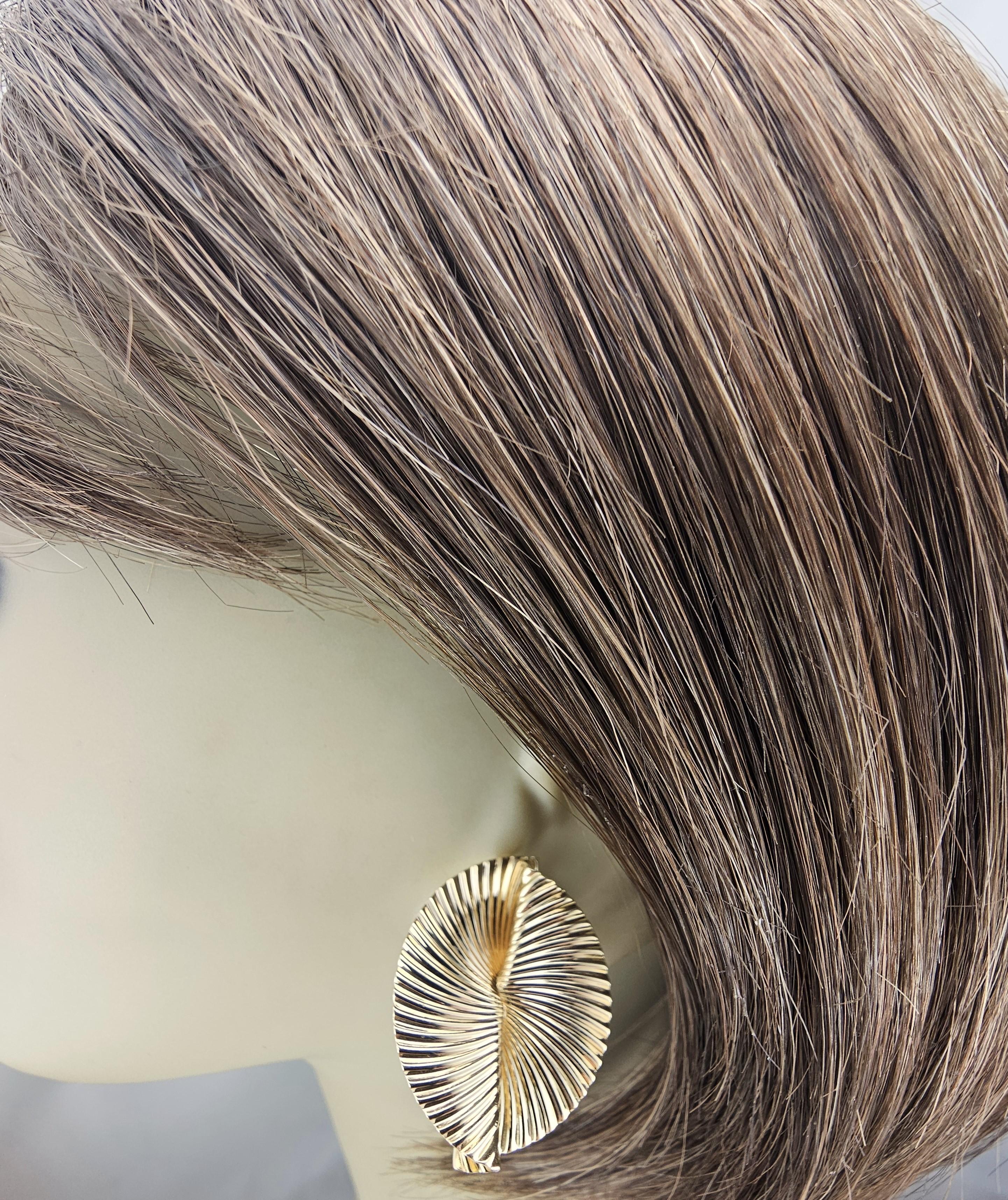 Tiffany & Co. Orecchini a clip scanalati in oro giallo 14K con astuccio #23712 in vendita 2