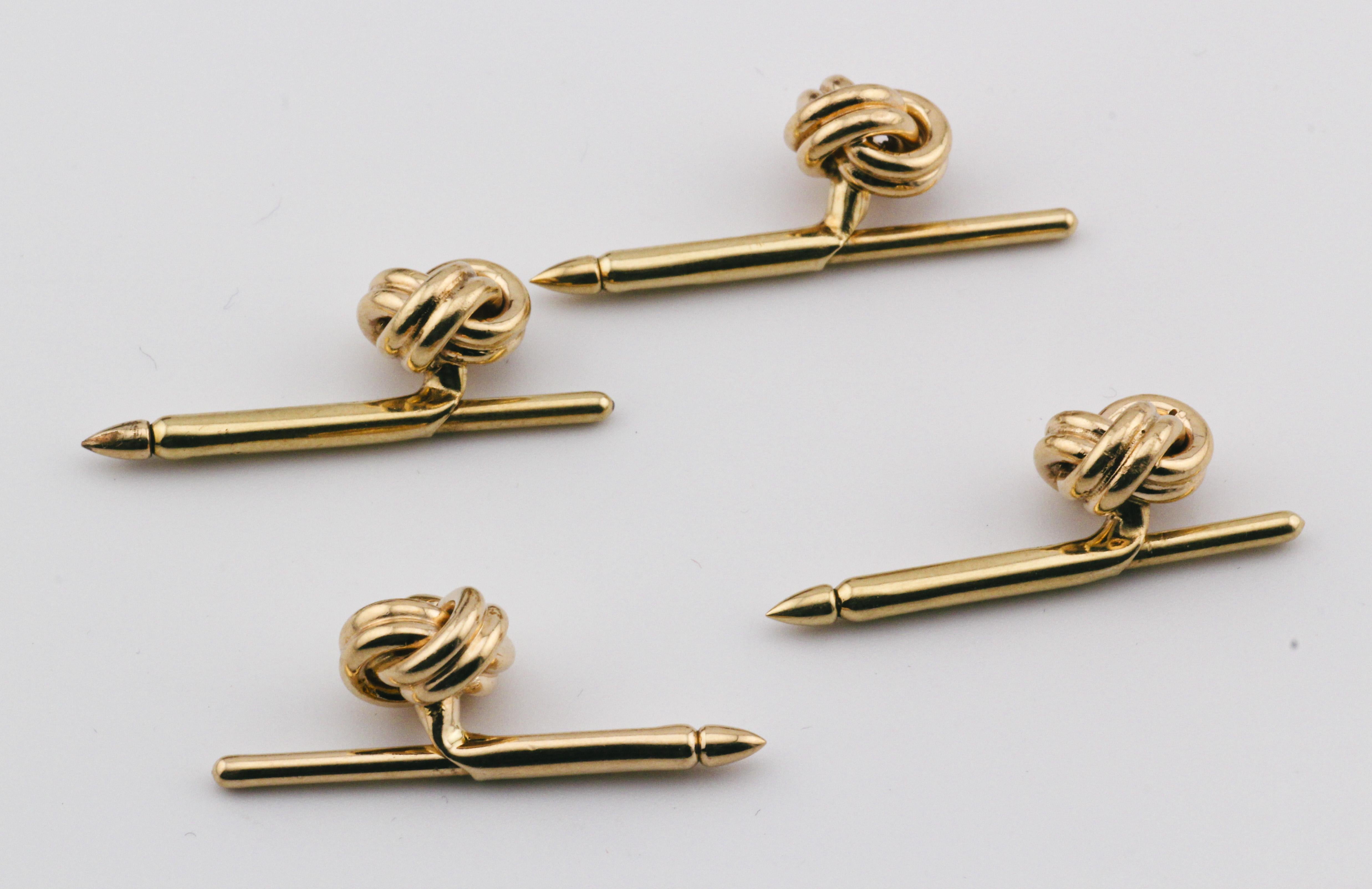 Tiffany & Co. 14K Yellow Gold Knot Cufflinks and 4 Studs Set In Good Condition For Sale In Bellmore, NY