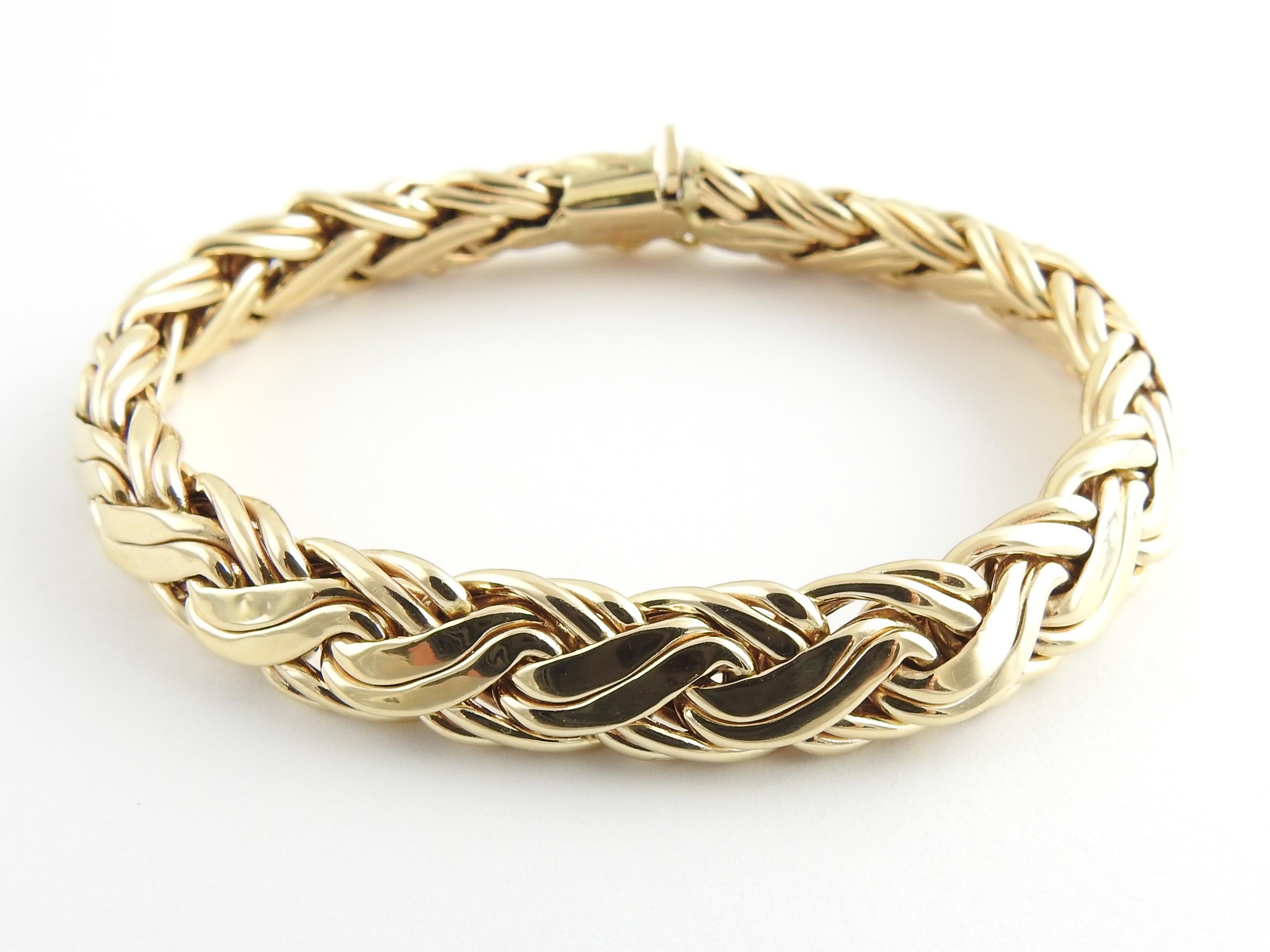 Tiffany & Co. 14K Yellow Gold Russian Weave Bracelet

This authentic Tiffany & Co. bracelet is approx. 7.5