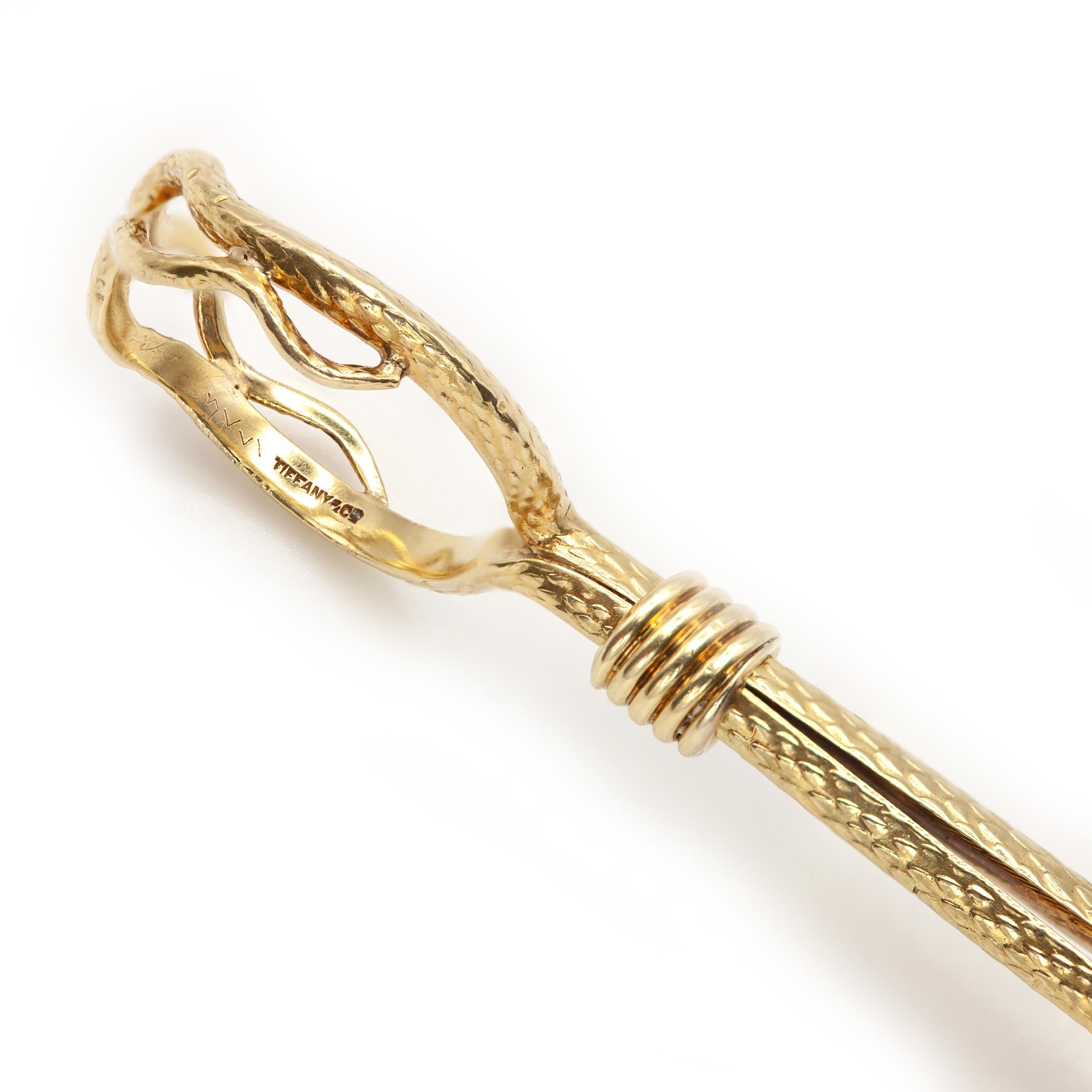 Anillo portacigarrillos Tiffany & Co. de oro amarillo de 14 quilates con motivo de serpiente circa 1940s en Excelente estado para la venta en New York, NY