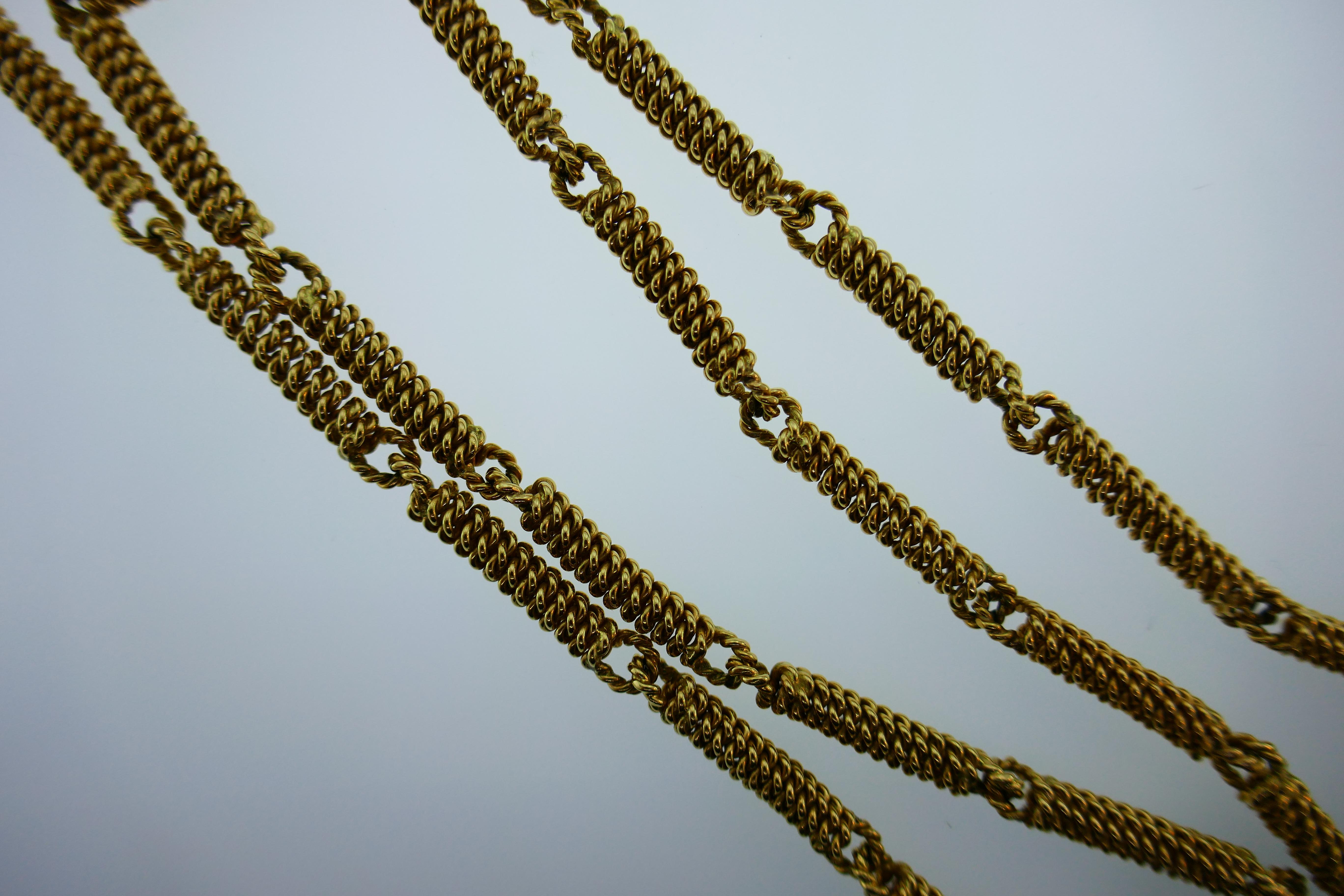 Women's or Men's Tiffany & Co. 14 Karat Yellow Gold Twisted Link Chain Necklace circa 1970s Rare