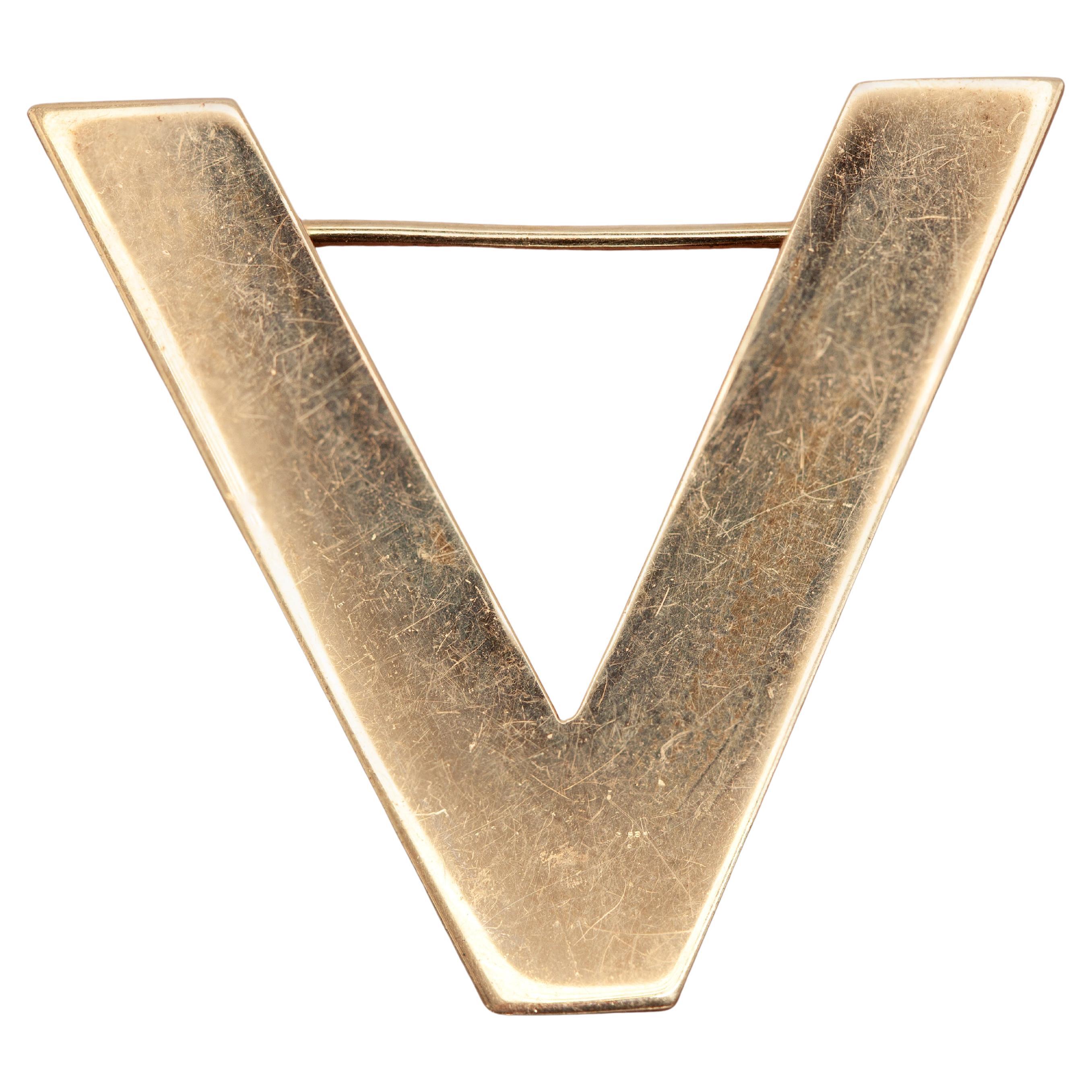 Broche "V" en or jaune 14K de Tiffany & Co.