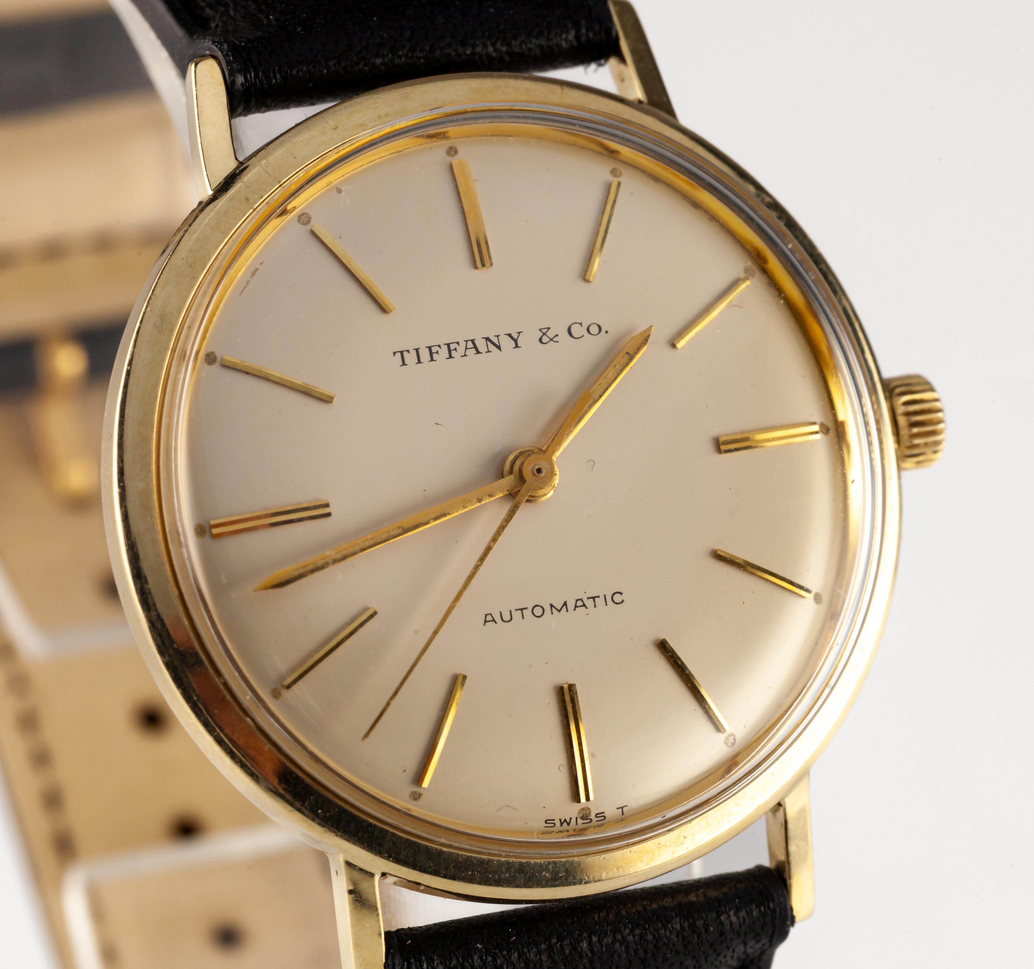 Tiffany & Co. 14k Yellow Gold Vintage Round Men's Automatic Watch w/ Box In Good Condition In Sherman Oaks, CA