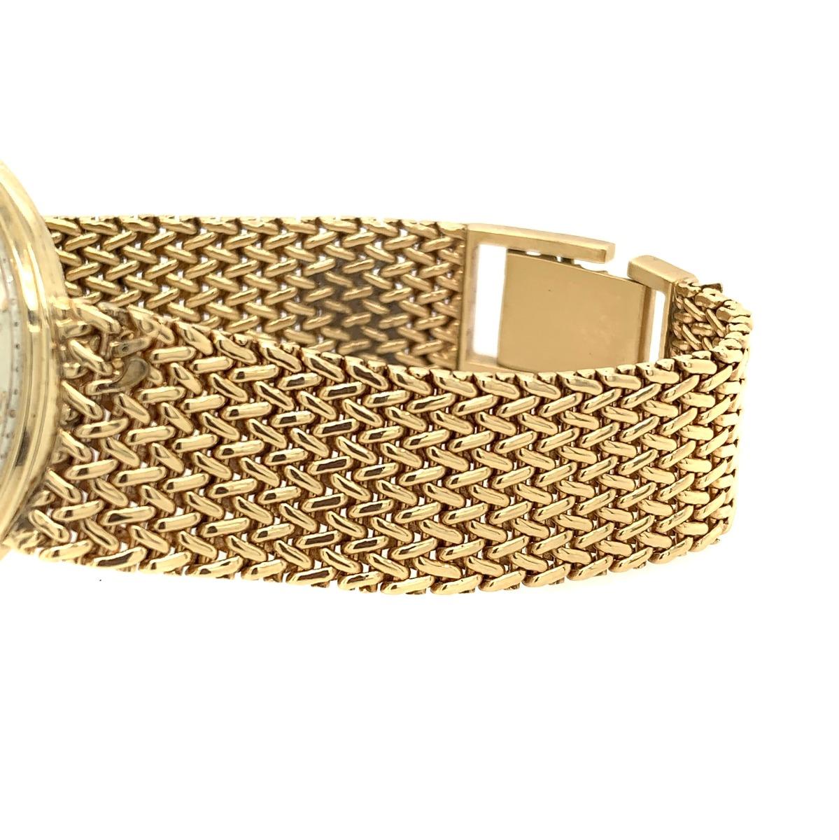Tiffany & Co. Montre-bracelet vintage en or jaune 14 carats Pour femmes en vente