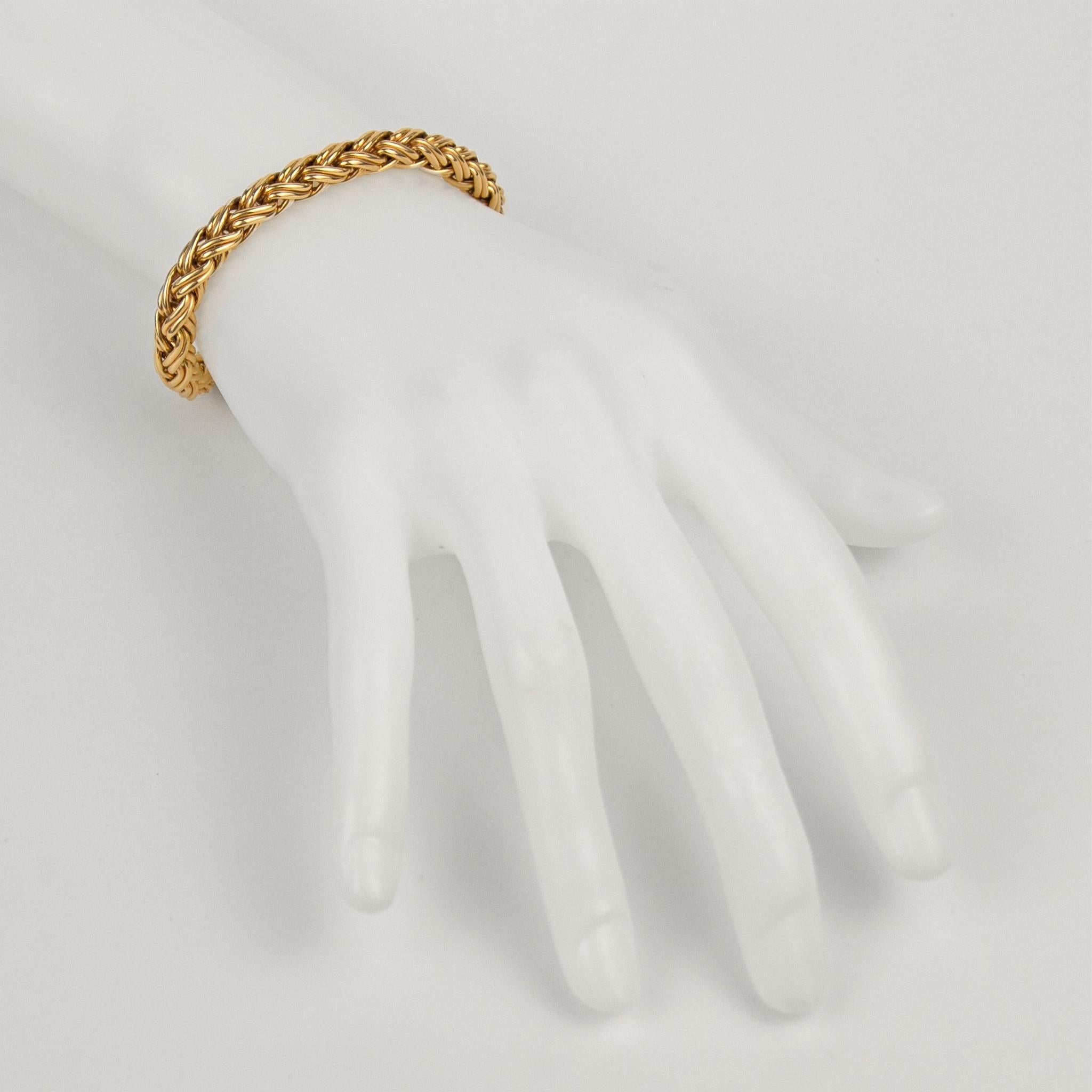 Gewebtes Armband von Tiffany & Co. aus 14 Karat Gelbgold im Zustand „Hervorragend“ im Angebot in North Miami Beach, FL