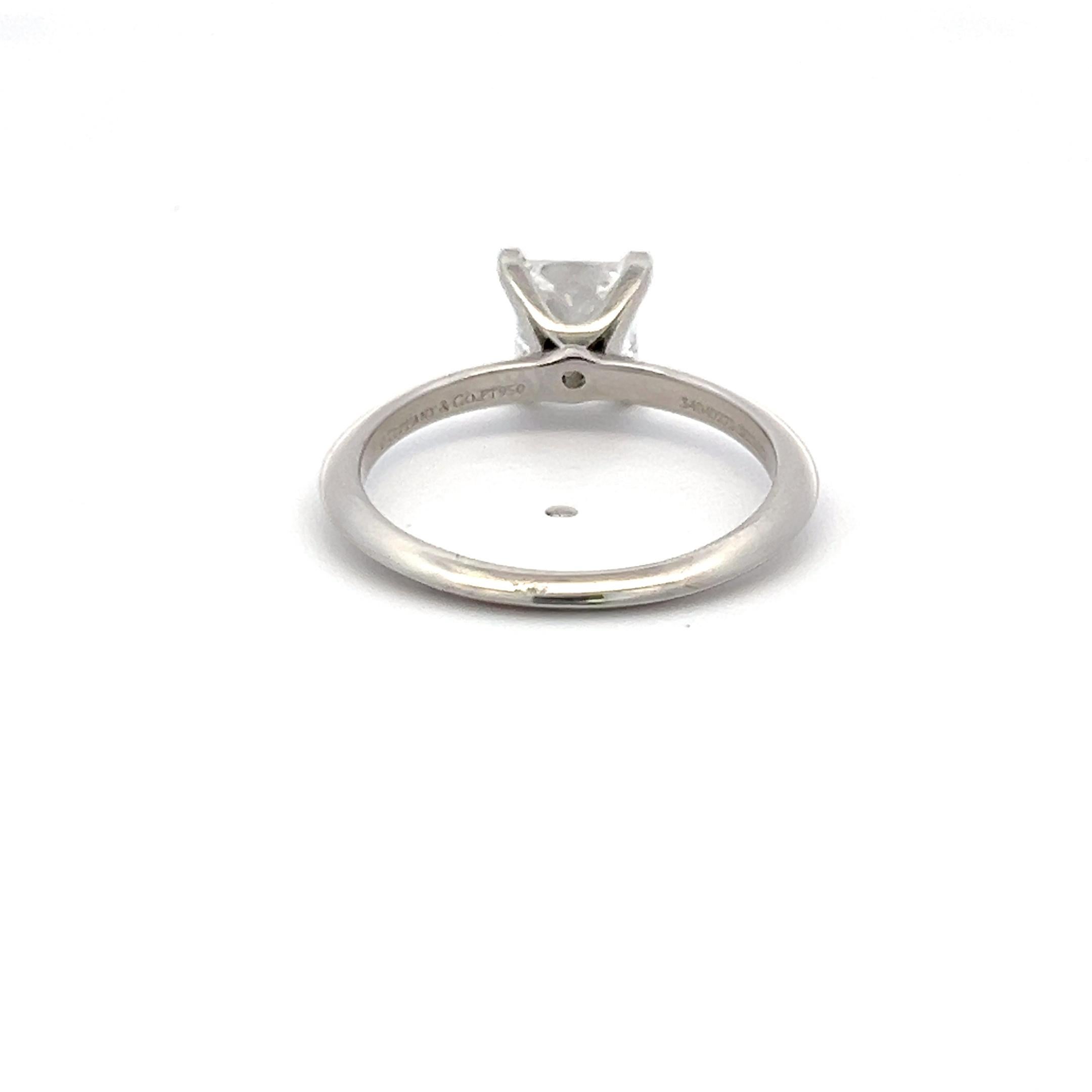 Tiffany & Co Anillo de compromiso en platino con diamante talla princesa F VS1 de 1,50 quilates Corte princesa en venta