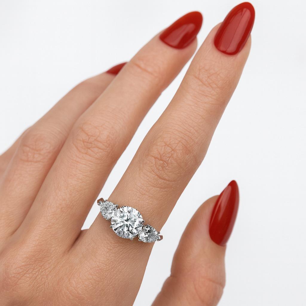 Women's or Men's Tiffany & Co. Round Brilliant Diamond Platinum Three-Stone Ring For Sale
