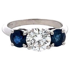 Tiffany & Co 1.50 Carat Round Brilliant G VS2 Diamond Platinum Three-Stone Ring