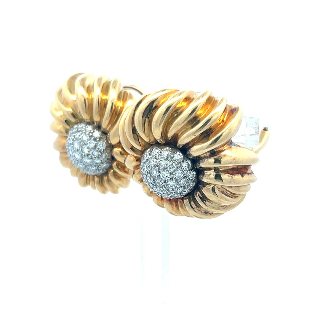 Tiffany & Co. Orecchini a clip con diamante rotondo F-VS da 1,50 carati, in oro 18 carati/piatto. in vendita 2