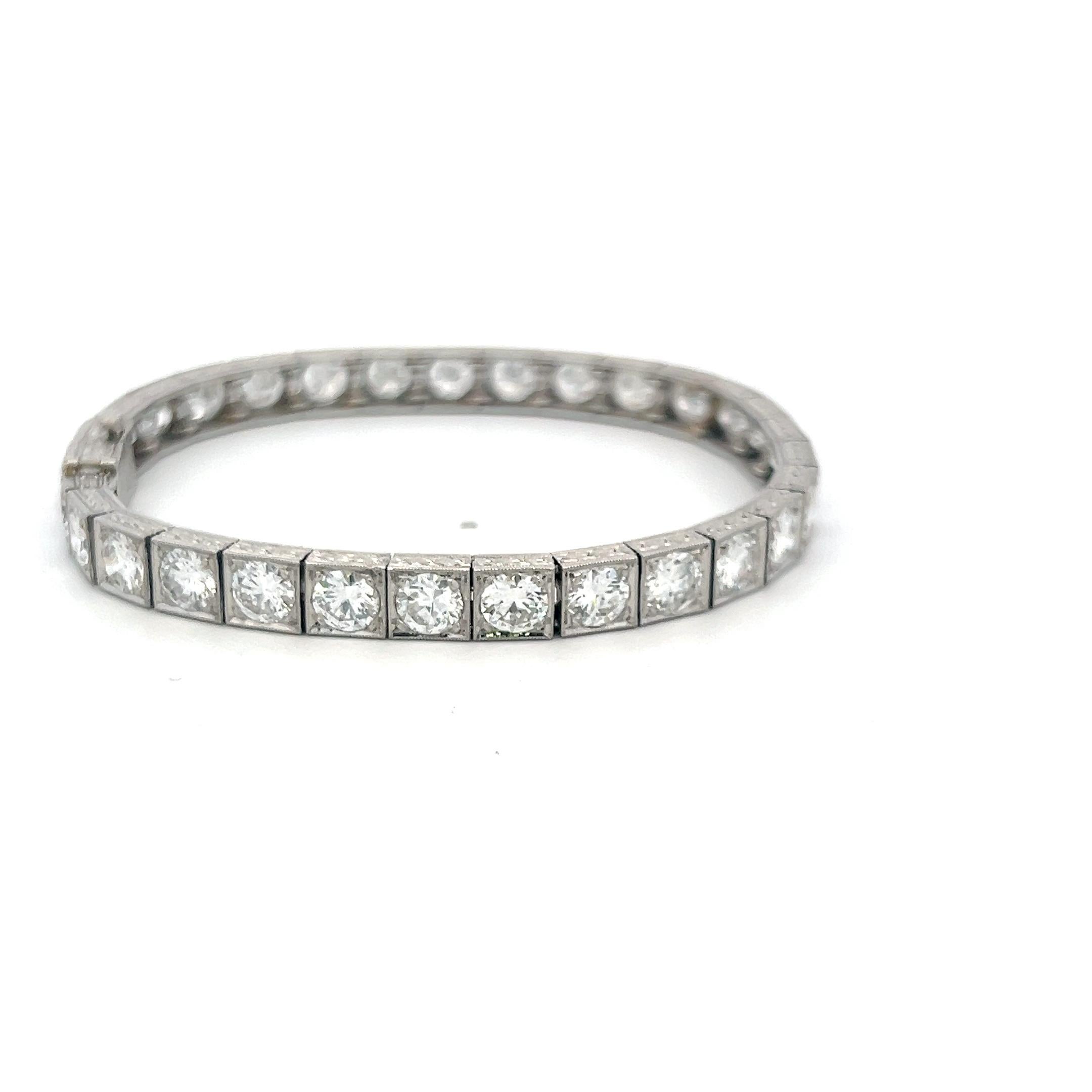 Designer:
Tiffany & Co
Title:
Tiffany & Co 15.00 Carat Old European Cut D VS1 Diamond Platinum Tennis Bracelet
Style:
Tennis
Metal:
Platinum
Gemstone 1:
15 Carat Diamond
Number of Stones:
36
Color:
D
Clarity:
VS1
Shape:
Old European
