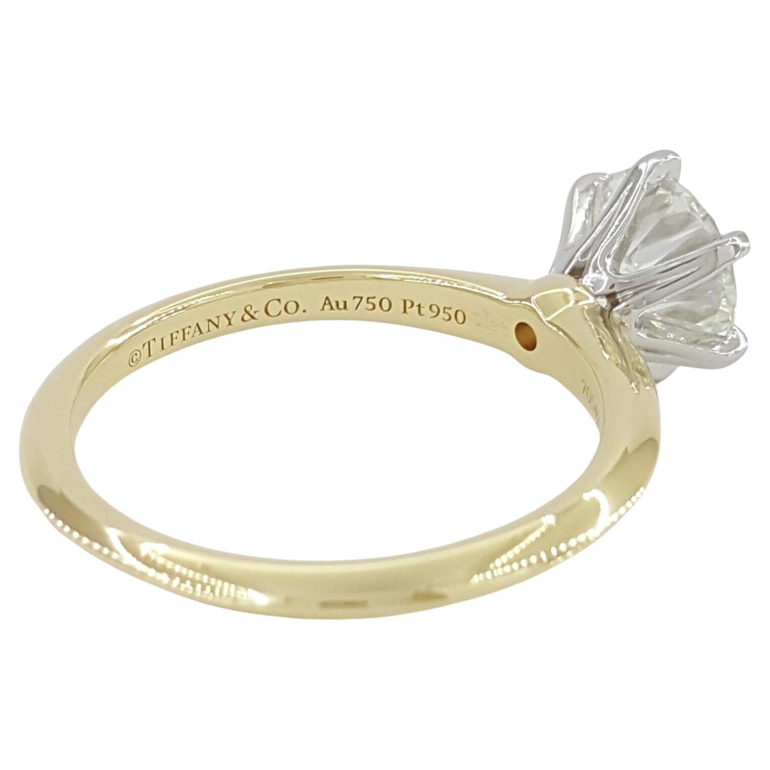 Tiffany & Co. Bague solitaire en or rose 18k de 1,52 carat de diamants ronds et brillants

Vous voyez ici l'une des bagues solitaires les plus recherchées et les plus rares de Tiffany & Co. sur le marché de l'occasion - le solitaire à diamants ronds