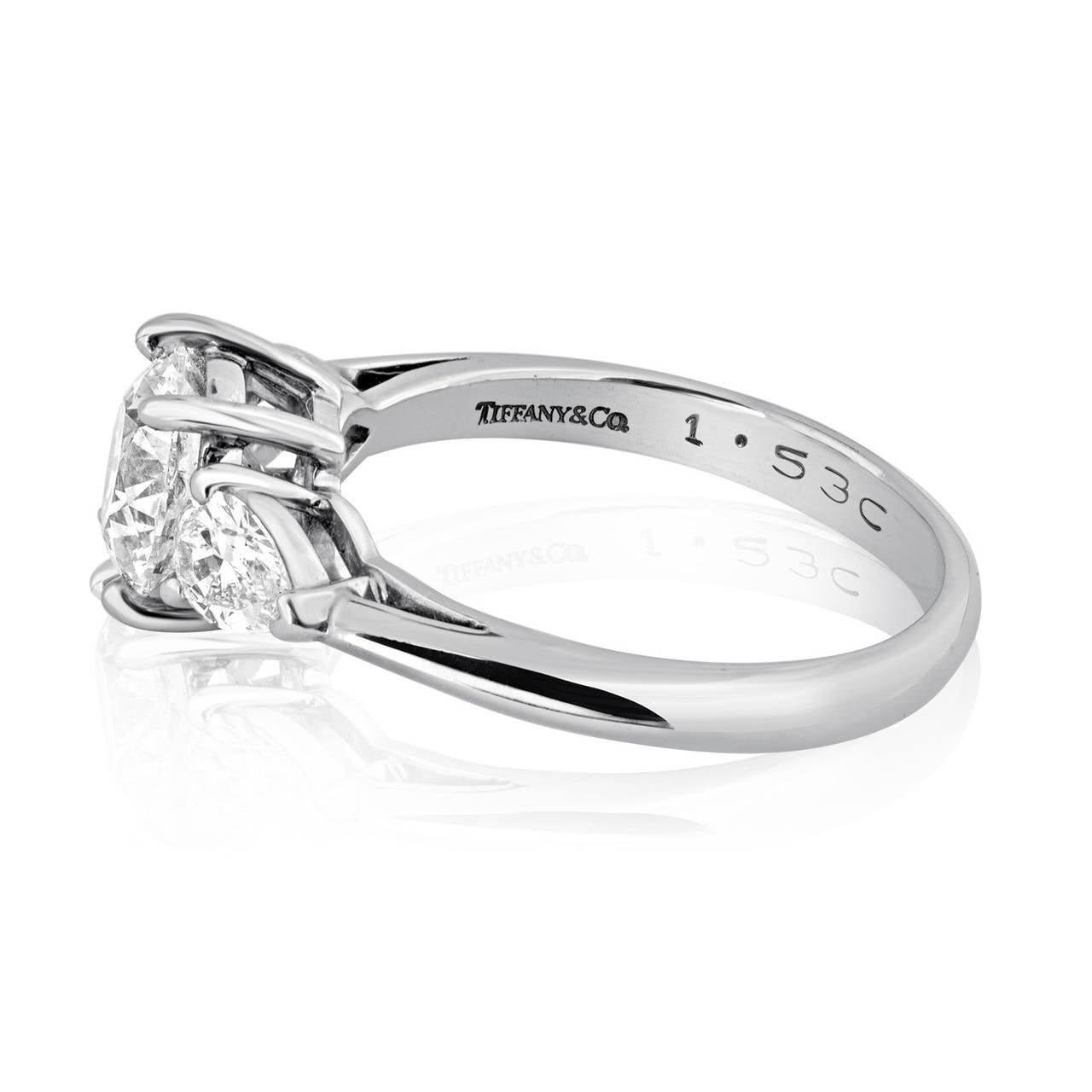 Tiffany & Co. 1.53 Carat G VS1 Diamond Platinum Ring In Good Condition For Sale In New York, NY
