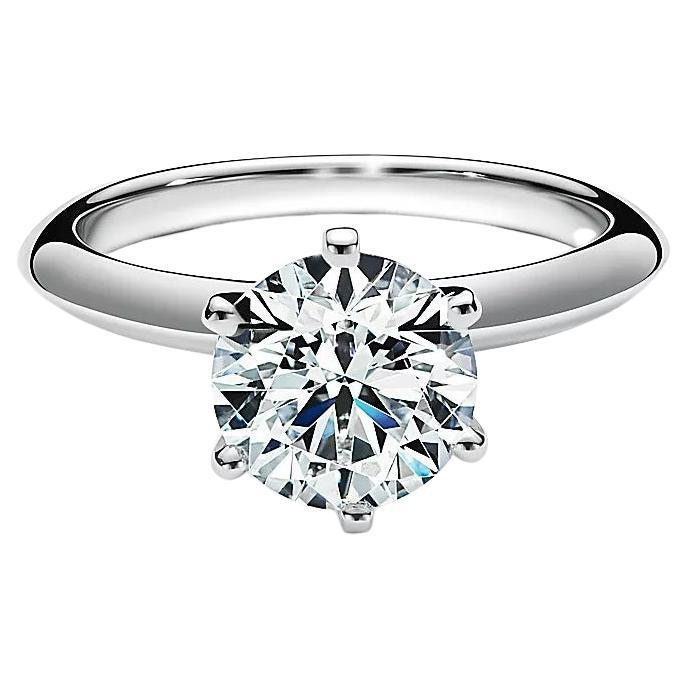 Tiffany & Co. Bague de fiançailles en platine de 1.59 carats avec diamant rond taillé en brillant en vente