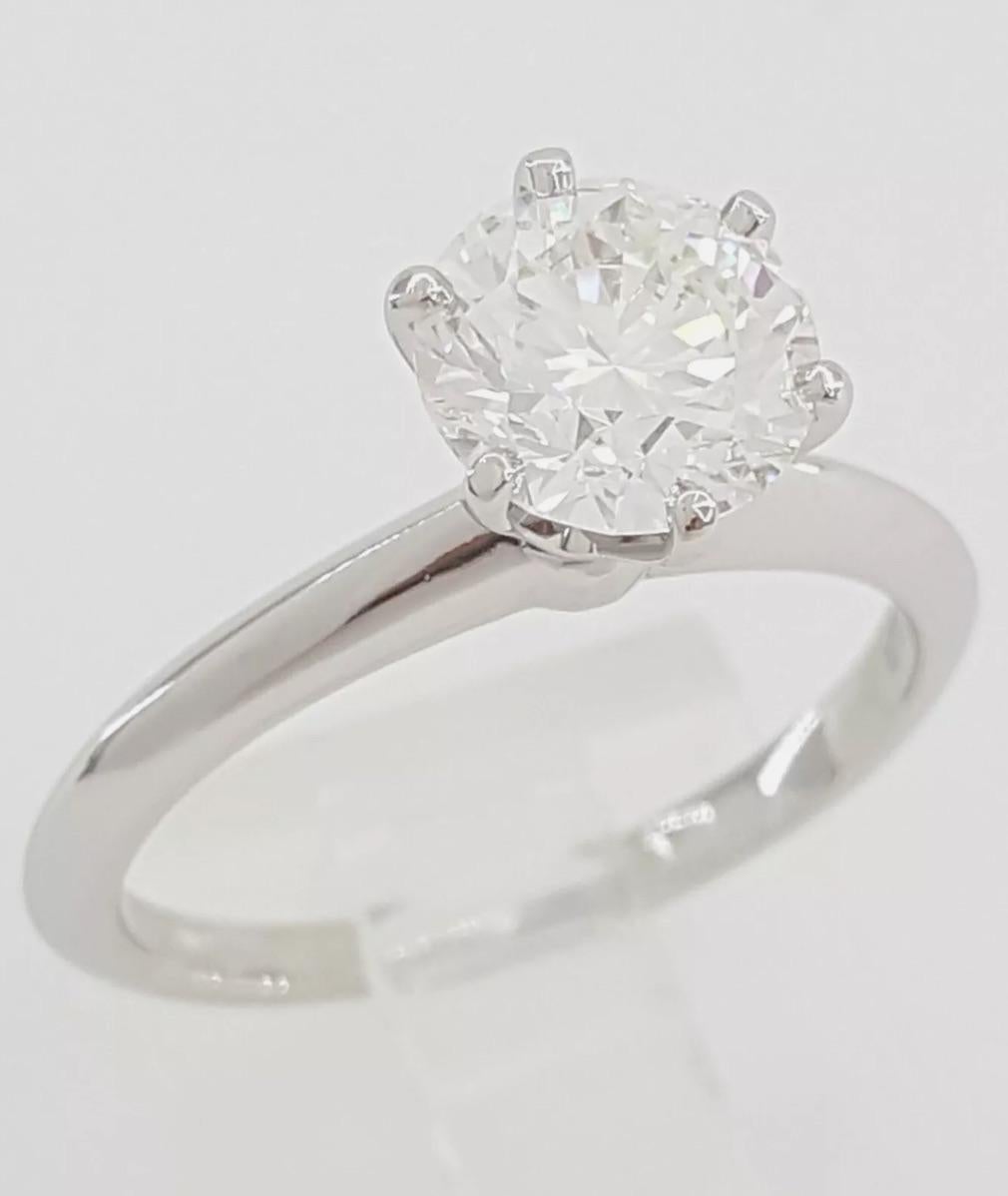 Tiffany & Co., 1.59 Carat Round Brilliant Cut Diamond Engagement Ring In Excellent Condition For Sale In Chicago, IL