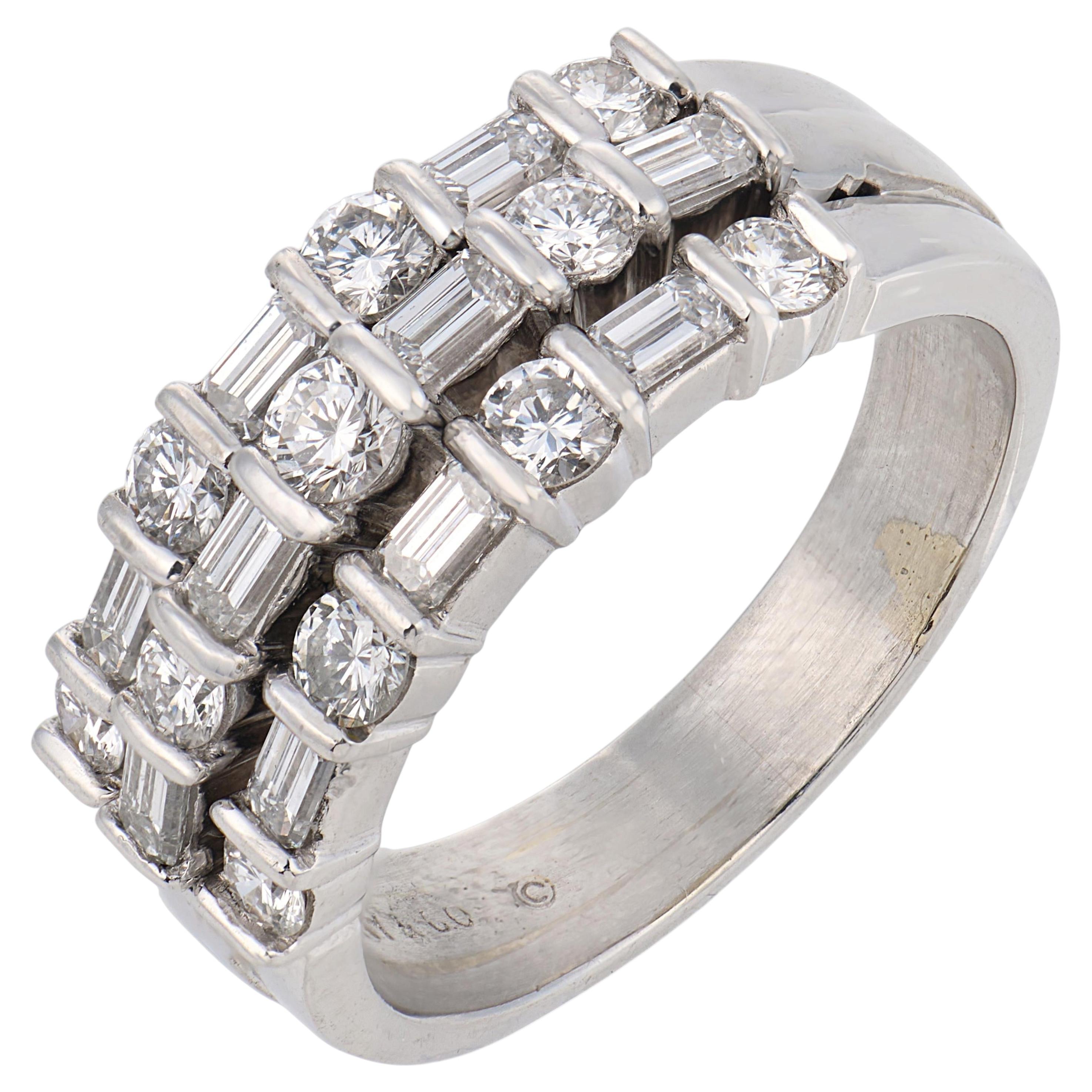 Tiffany & Co. Bague en platine ornée d'un diamant de 1,60 carat