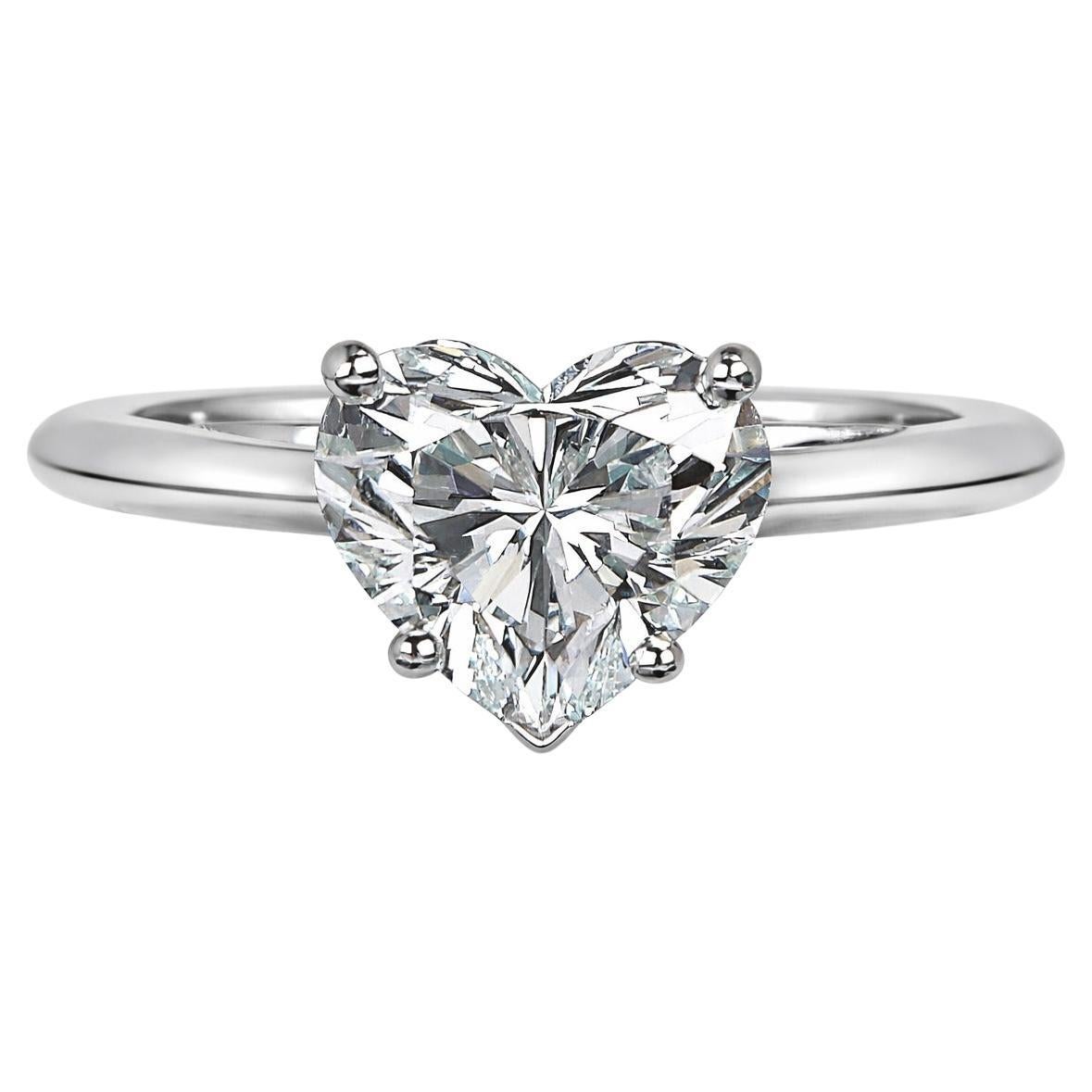 Tiffany 
Co. 1.60 Carat Platinum Round Brilliant Cut Diamond Ring For Sale