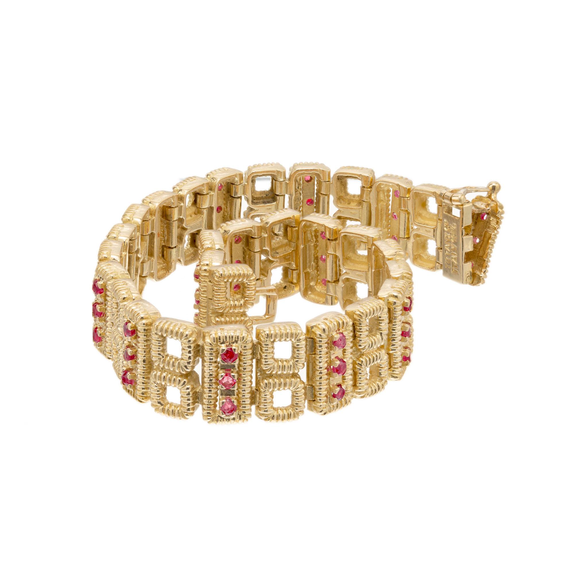 Tiffany & Co. 1.60 Carat Ruby Yellow Gold Link Bracelet 1