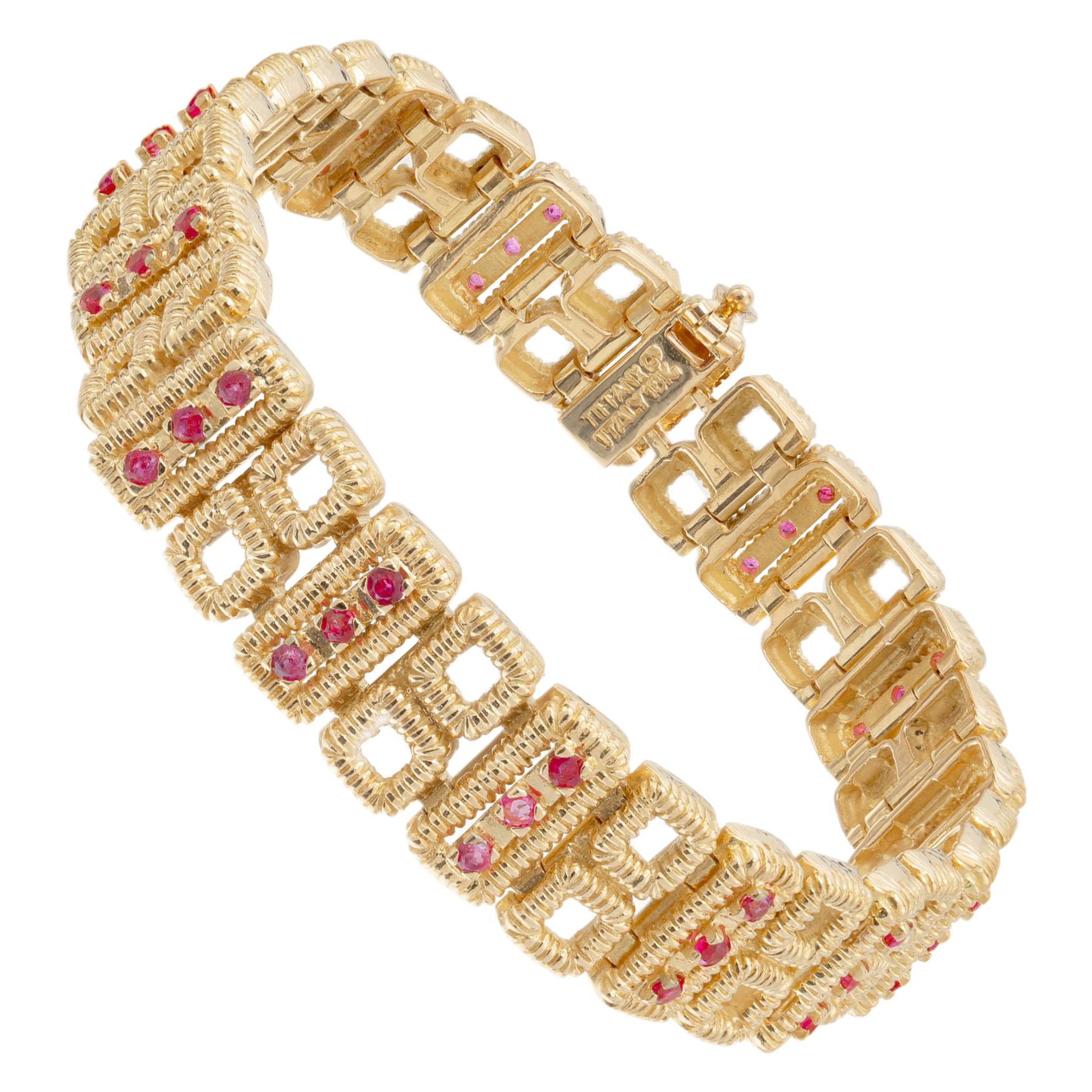 Tiffany & Co. 1.60 Carat Ruby Yellow Gold Link Bracelet