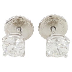 TIFFANY & Co. 1.63 ct Round Brilliant Diamond Stud Earrings in Platinum